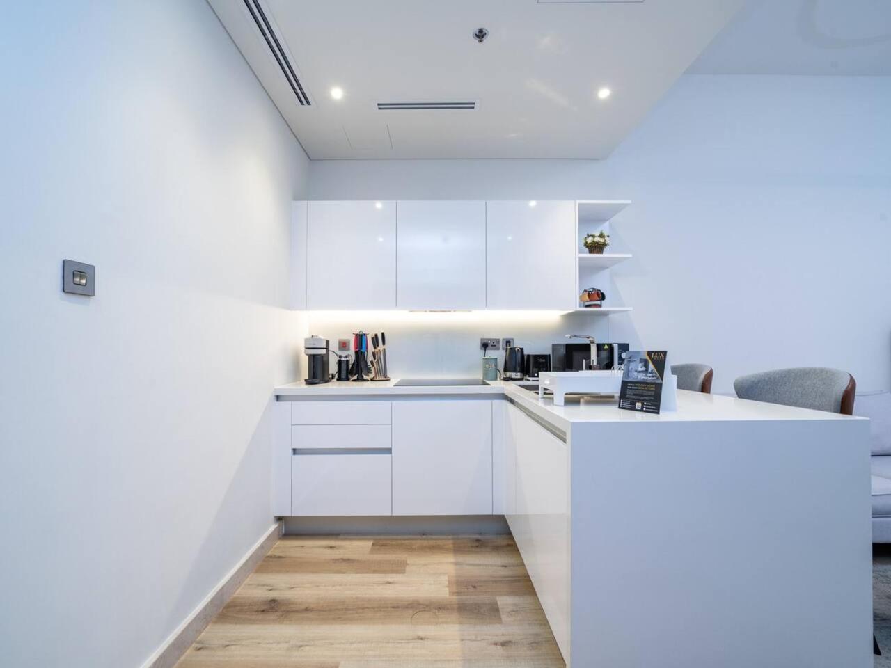 Cosy Modern Waterfront In Maritime Apartment *