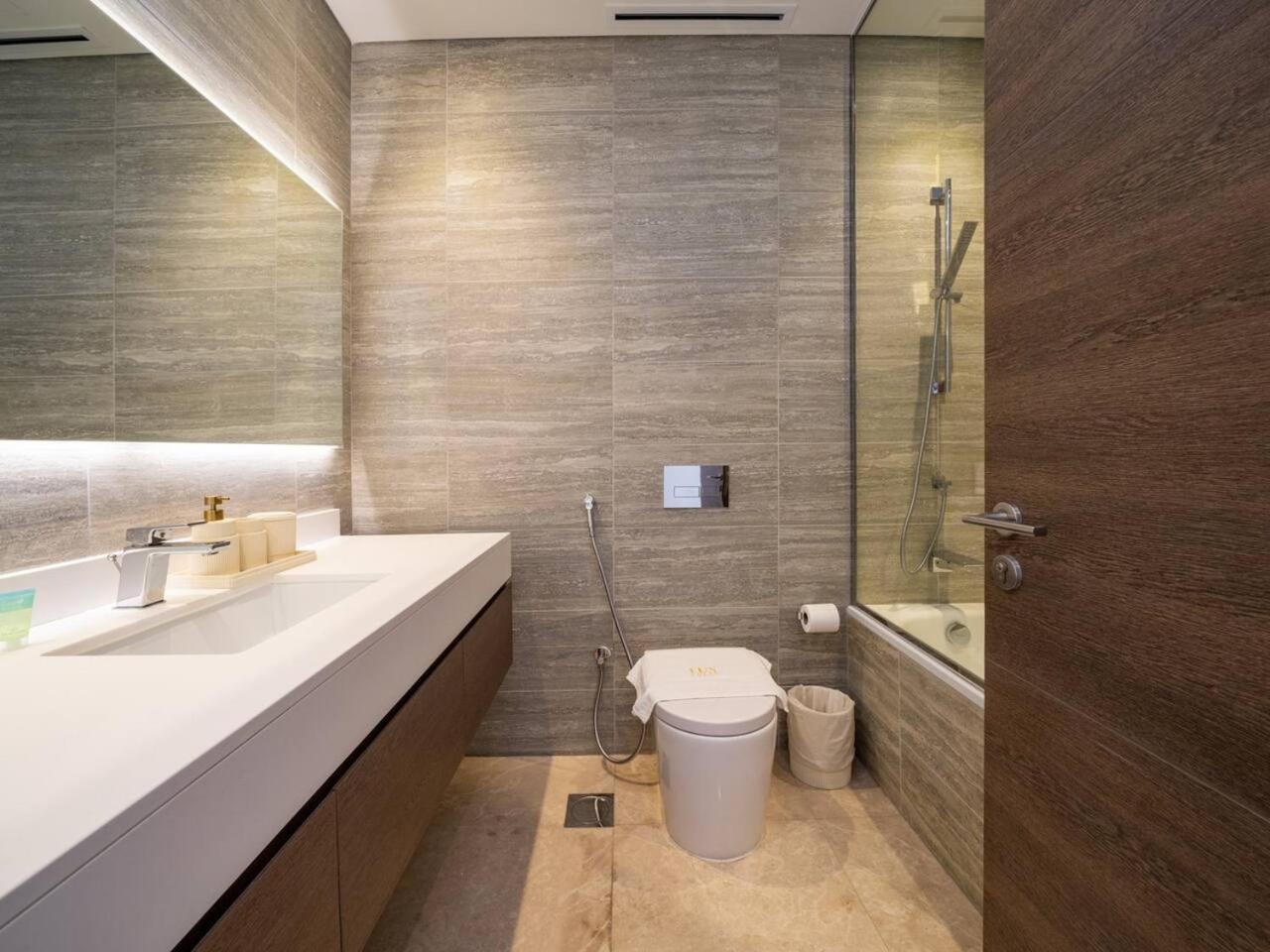 Cosy Modern Waterfront In Maritime Apartment Dubai