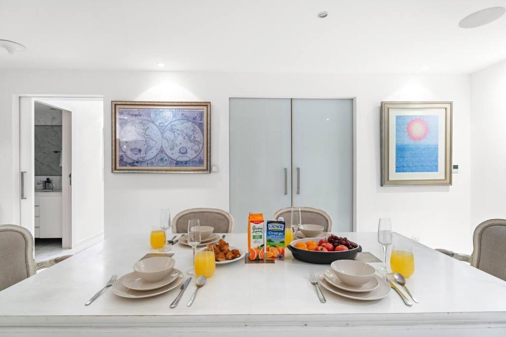 First Class 2br Glamorous Getaway Apartment Dubai