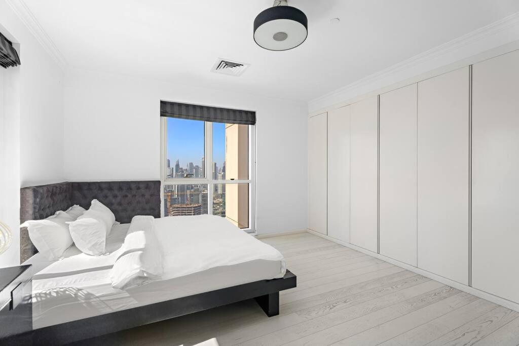 Apartment First Class 2br Glamorous Getaway Dubai