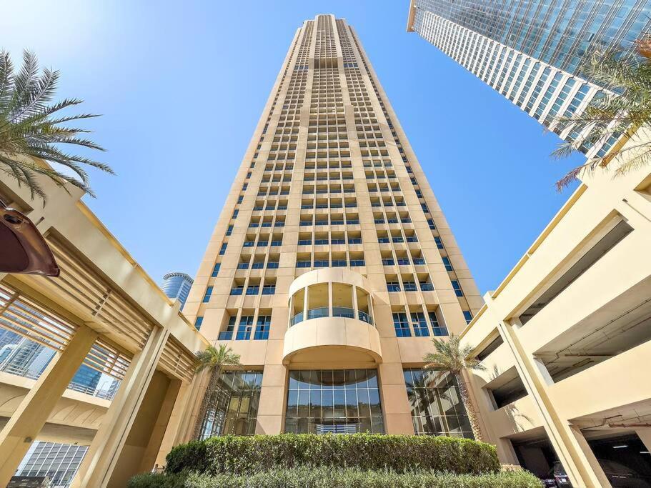 First Class 2br Glamorous Getaway Dubai