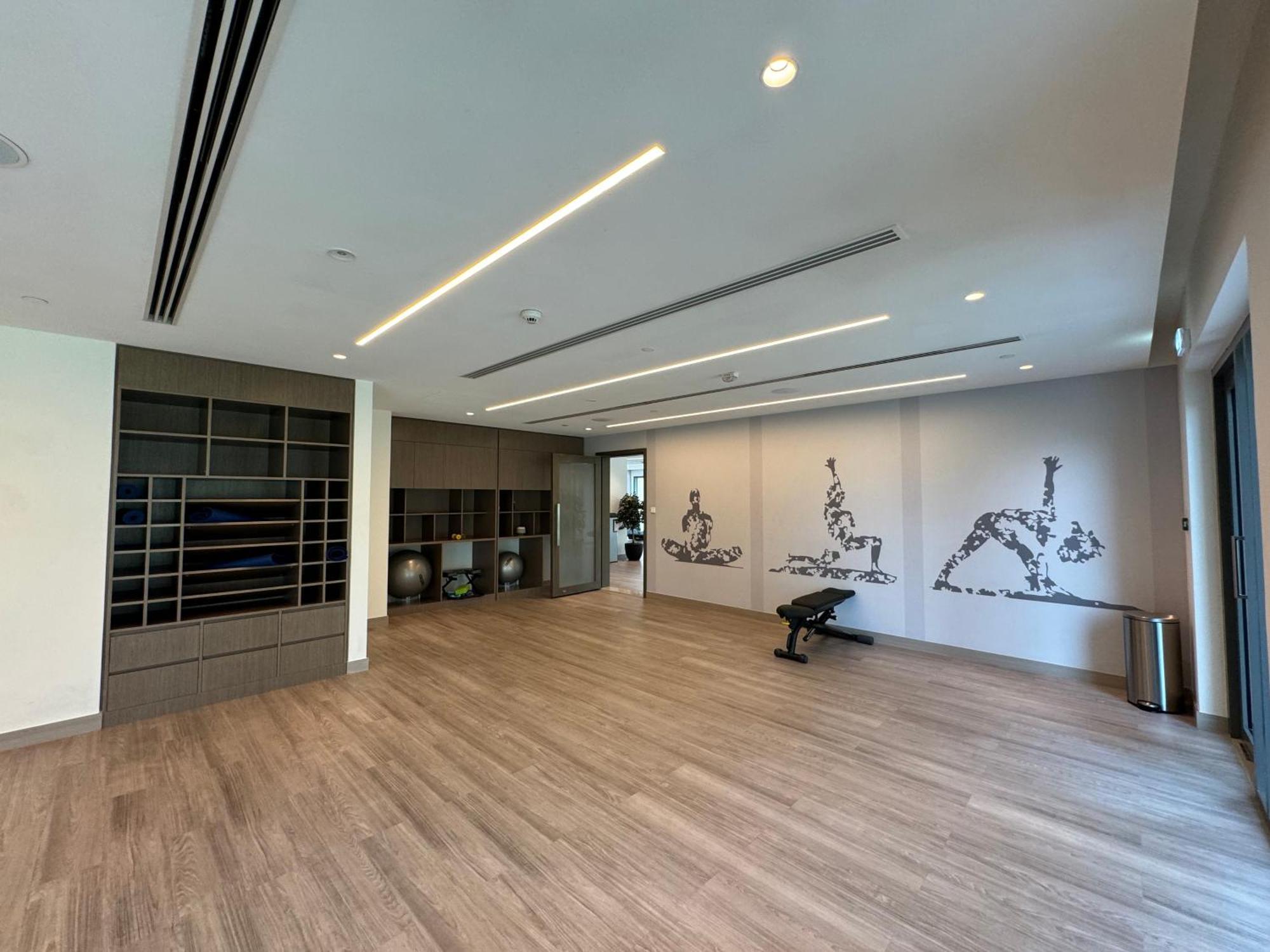 Holiday home Burj Royale Condo, Close To Mall & Attractions