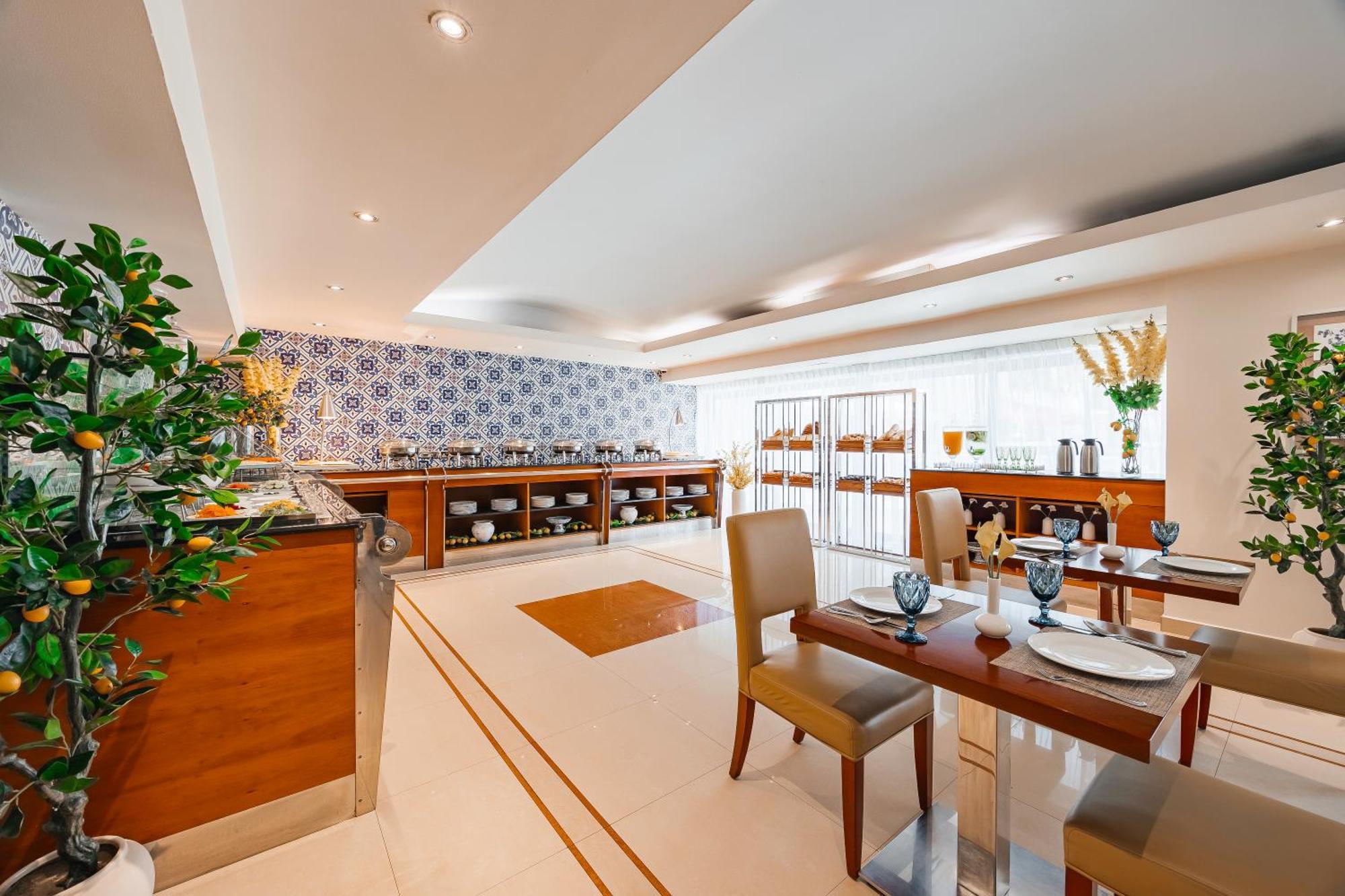 Aparthotel Golden Sands