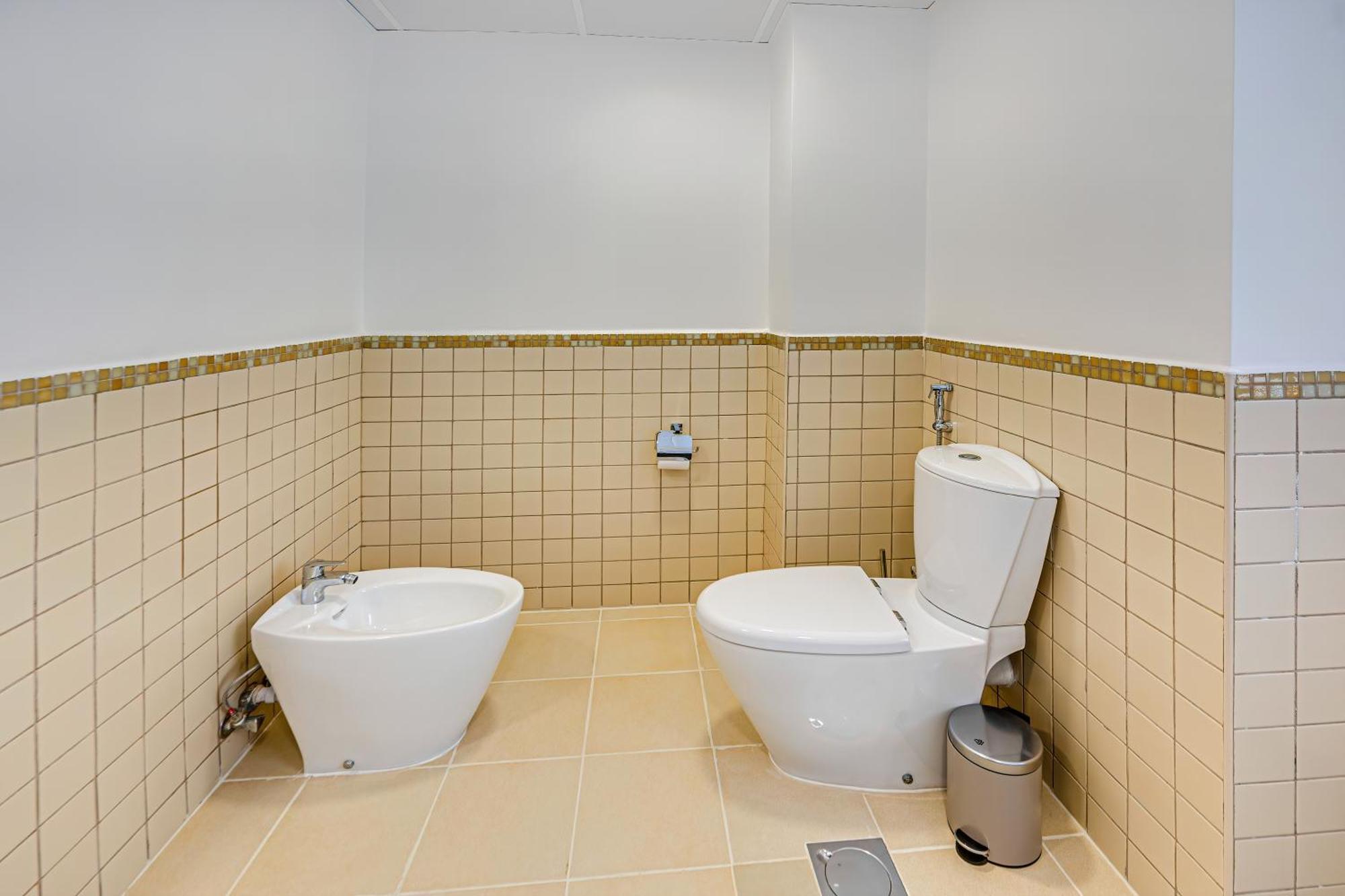 Apartment Stylish 2br Just Minutes From Dubai