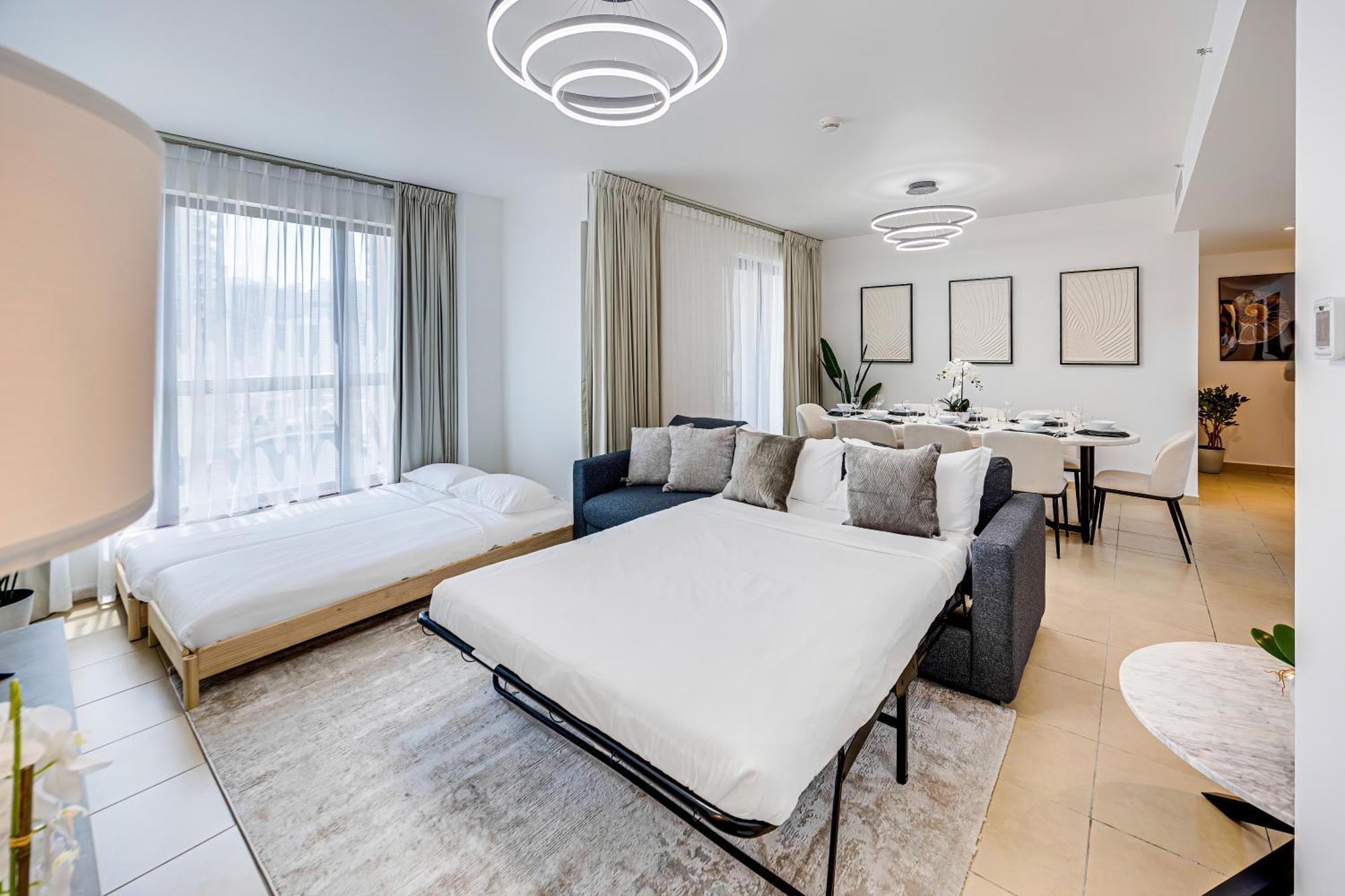 Stylish 2br Just Minutes From Apartment *