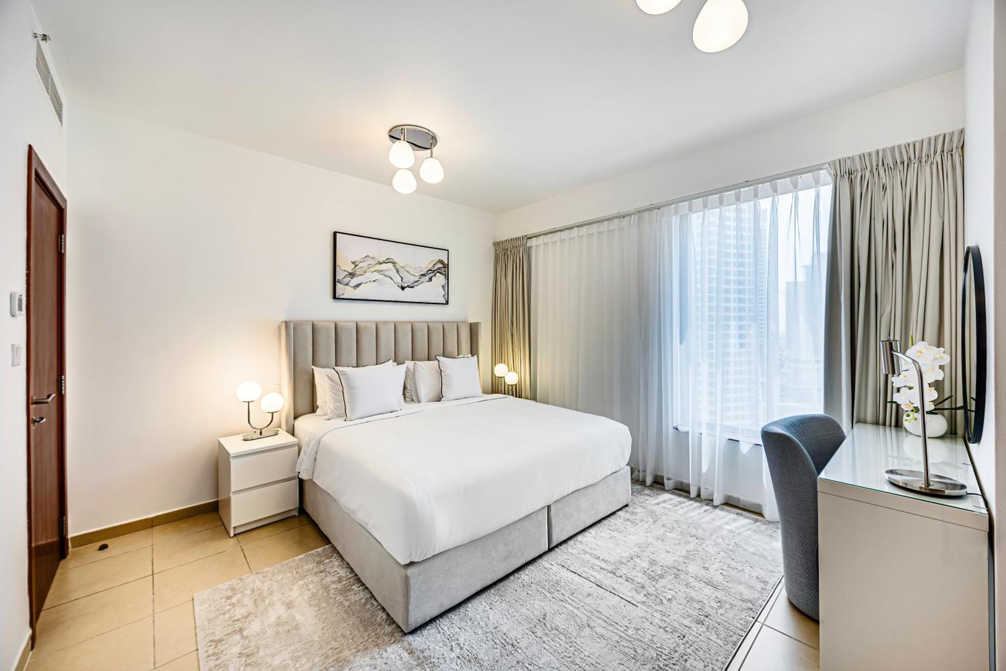 Apartment Stylish 2br Just Minutes From Dubai