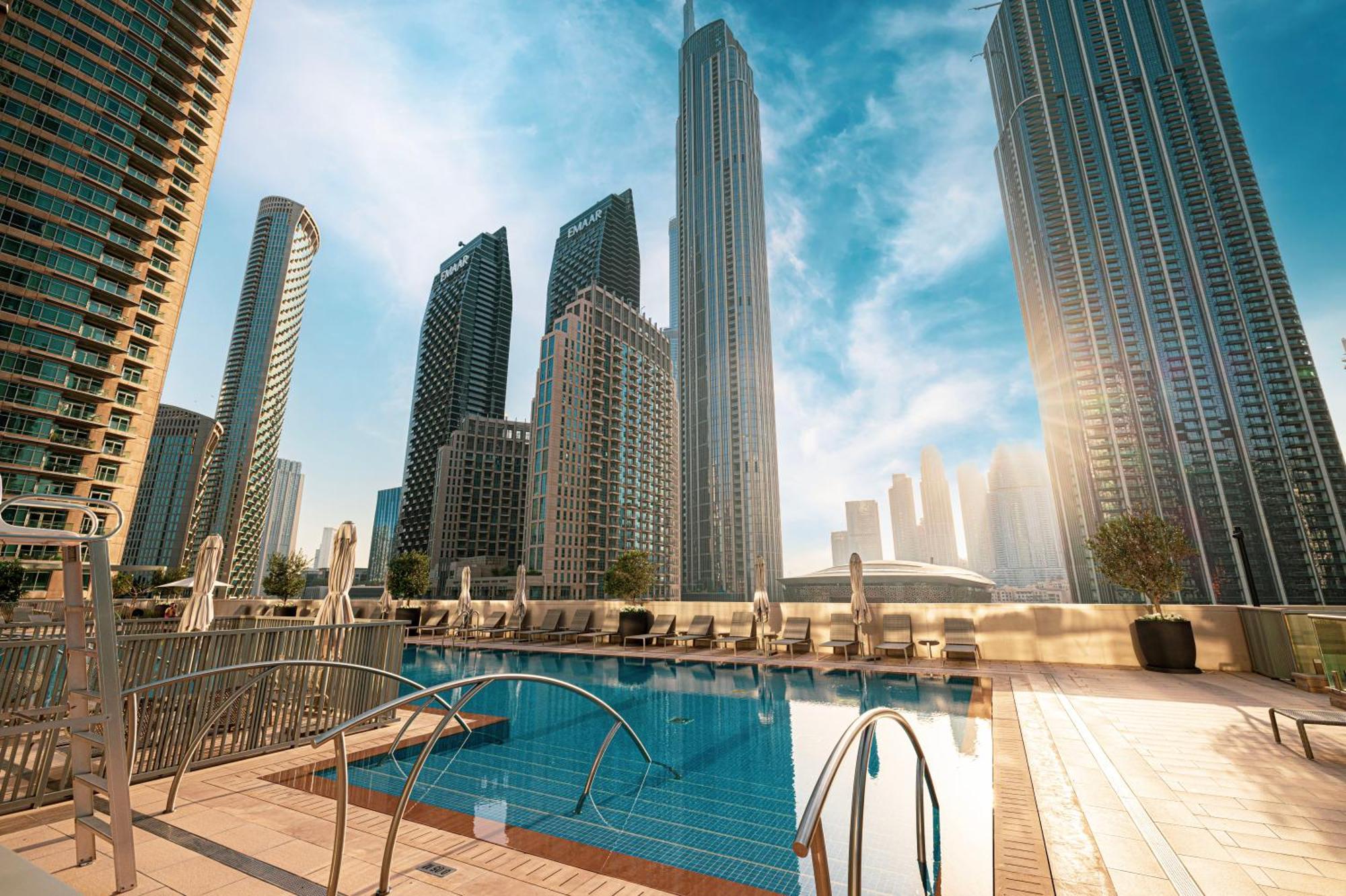 Apartment Luxury 4br In Downtown With Burj & Fountain Views *