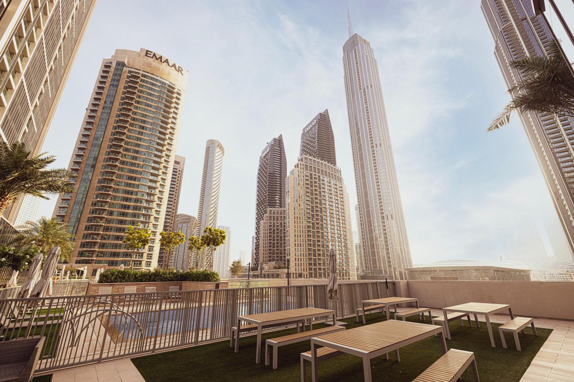 Apartment Luxury 4br In Downtown With Burj & Fountain Views *