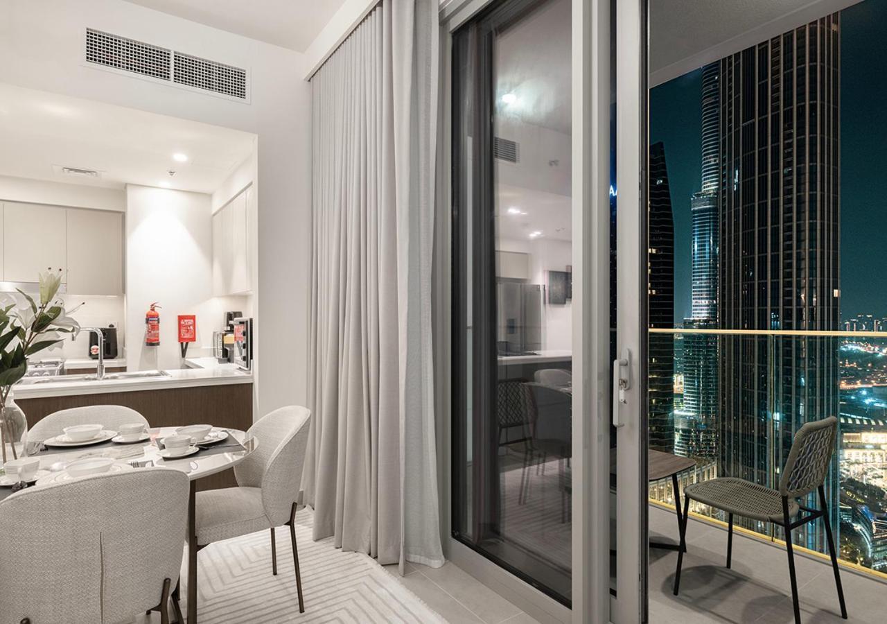 Apartment Luxury 4br In Downtown With Burj & Fountain Views Dubai