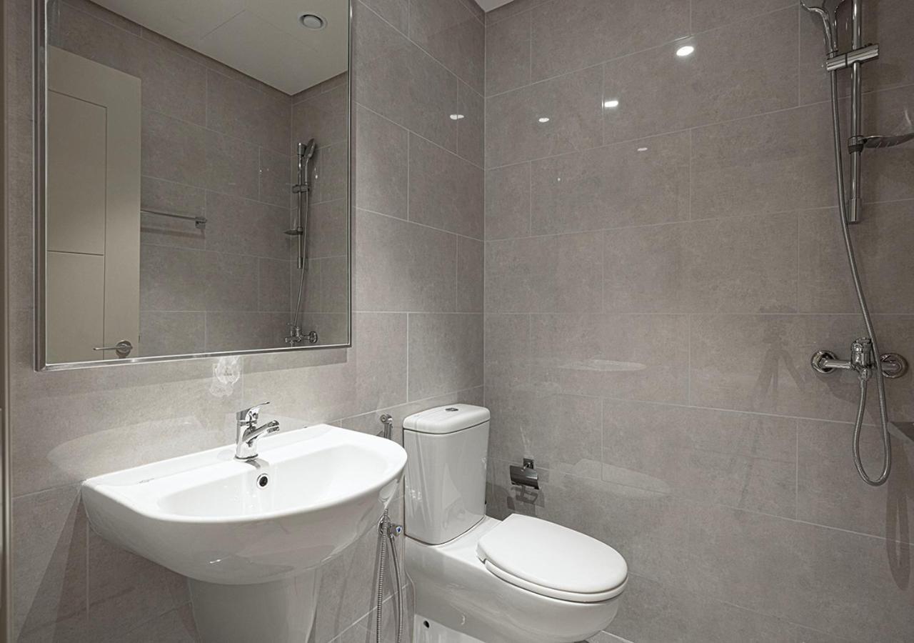Luxury 4br In Downtown With Burj & Fountain Views Dubai