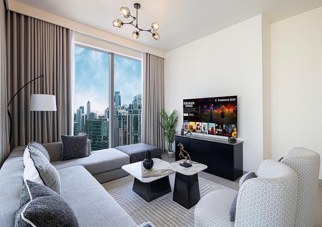 Luxury 4br In Downtown With Burj & Fountain Views *