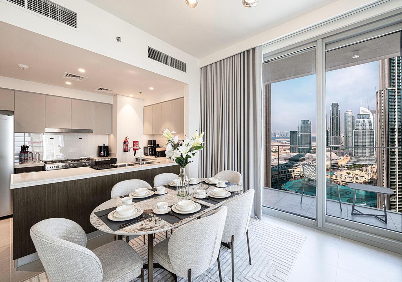 Apartment Luxury 4br In Downtown With Burj & Fountain Views *