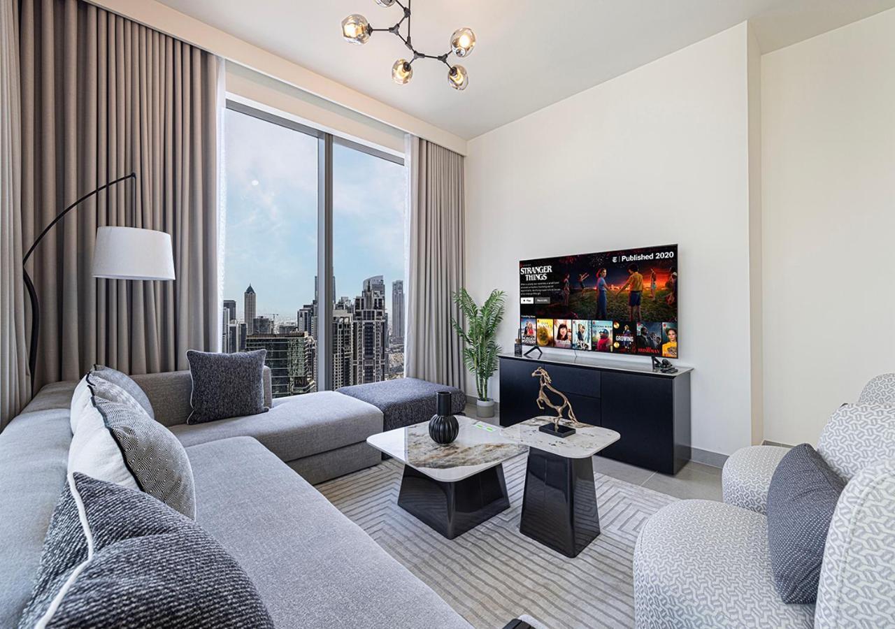 Luxury 4br In Downtown With Burj & Fountain Views Apartment