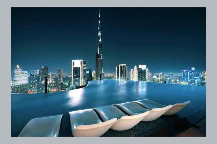 Stylish 2br At Paramount Midtown Holiday home Dubai