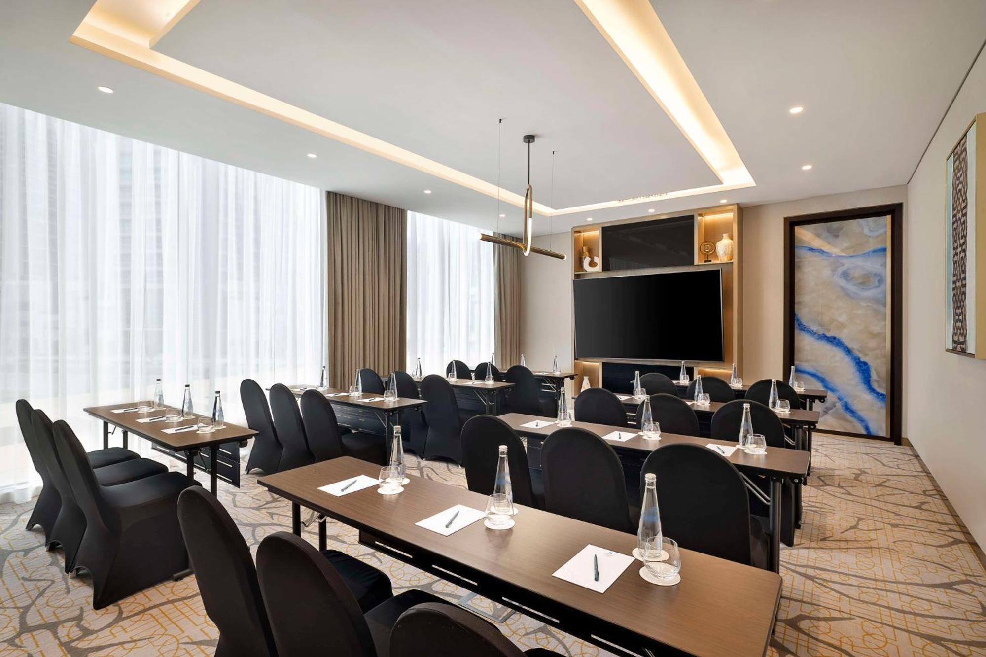 Embassy By Hilton Business Bay Hotel
