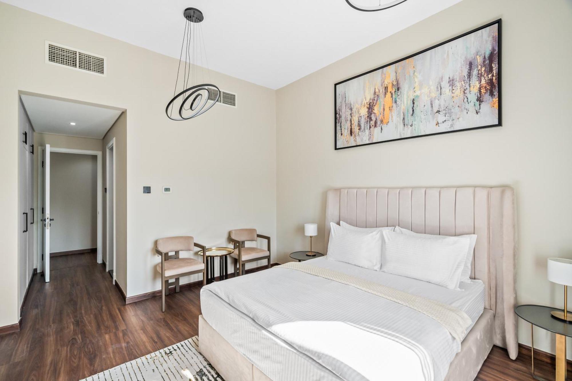 Luxury 1 Bedroom In Discovery Gardens Apartment