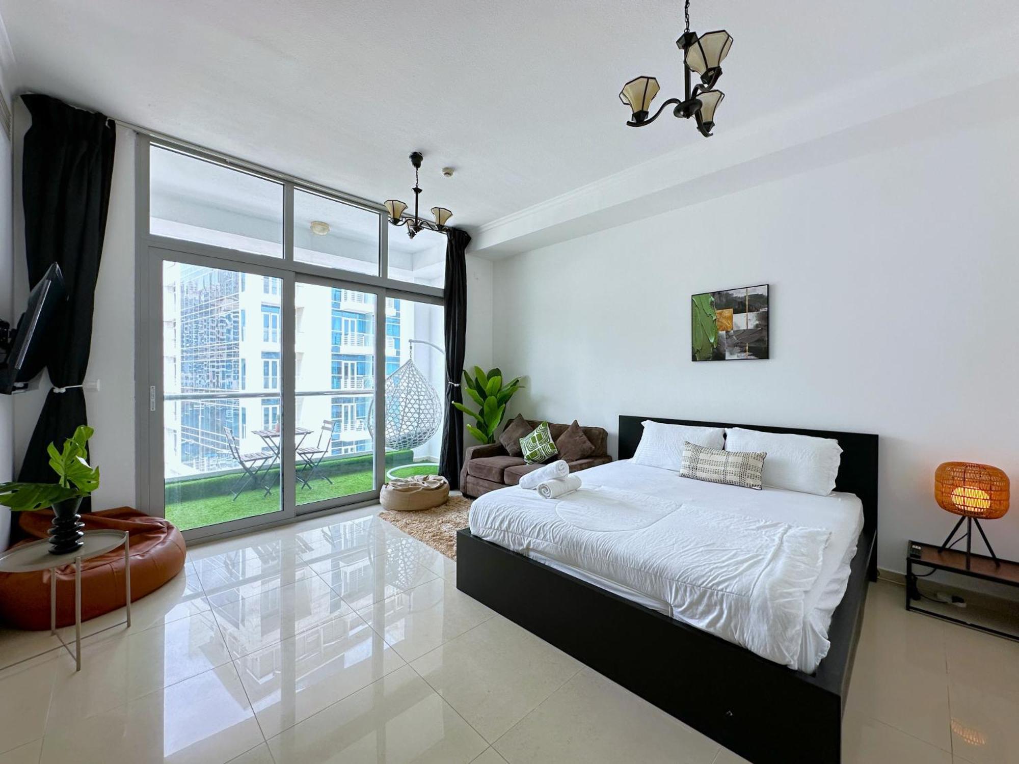 First Line Canal View With Balcony Max 4 Pax Apartment Dubai
