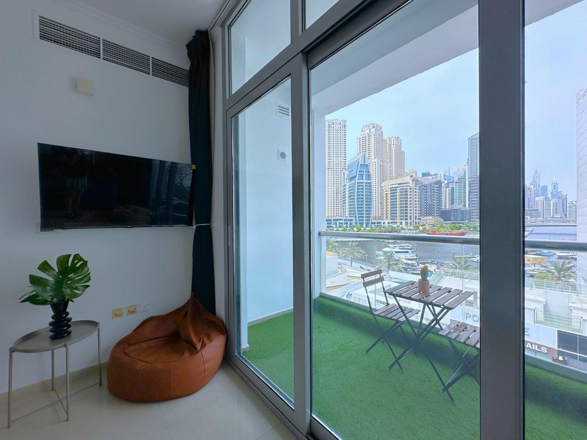 First Line Canal View With Balcony Max 4 Pax Apartment *