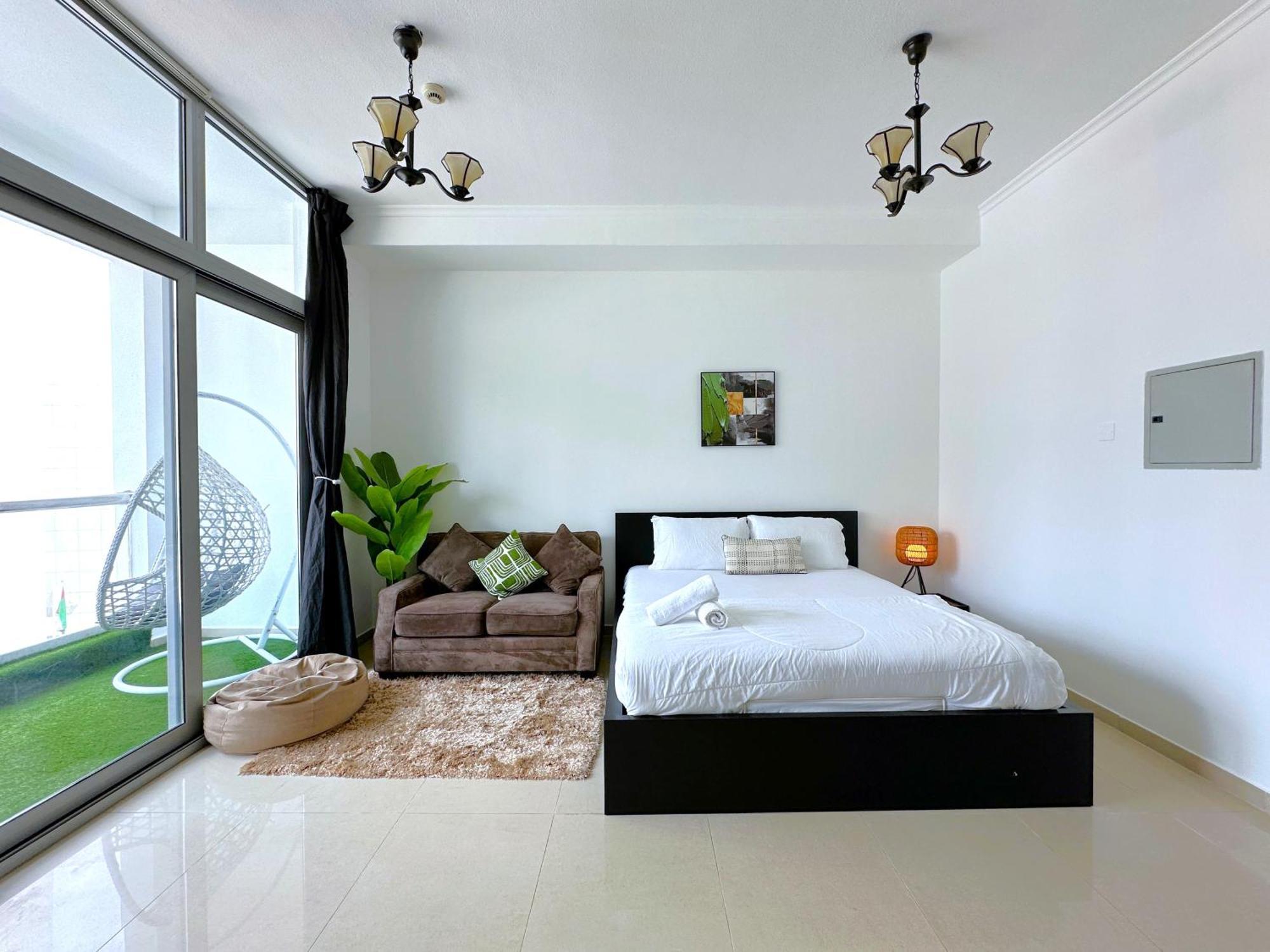 Apartment First Line Canal View With Balcony Max 4 Pax