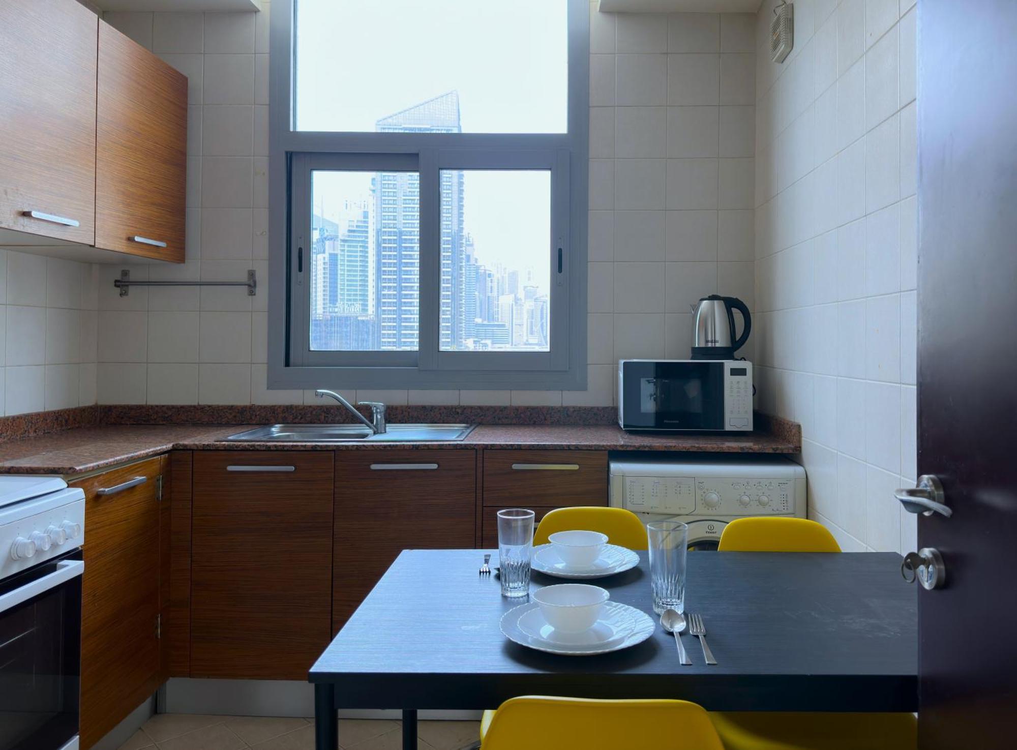 First Line Canal View With Balcony Max 4 Pax Apartment Dubai