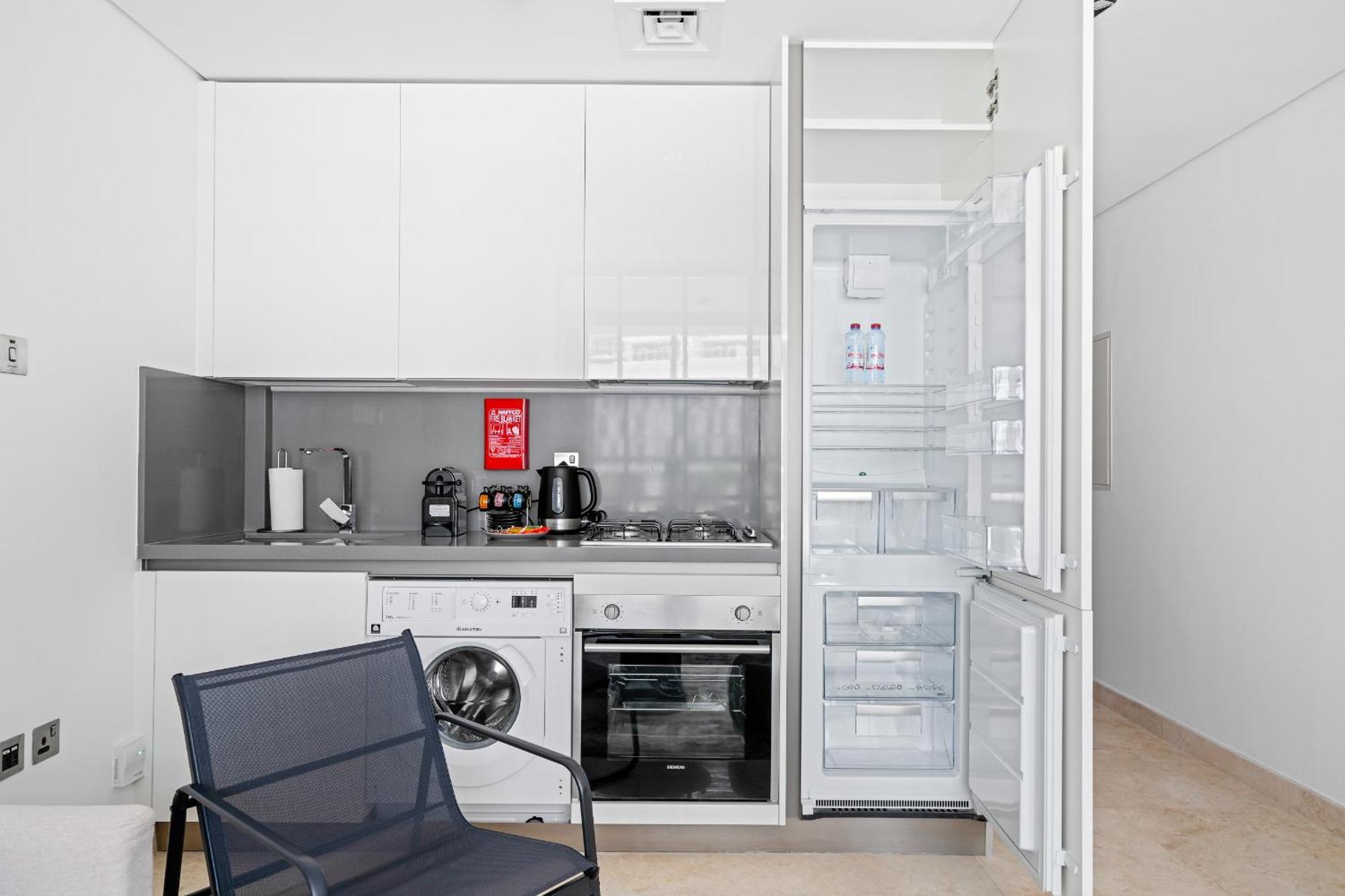 Modern Near Mall Apartment Dubai