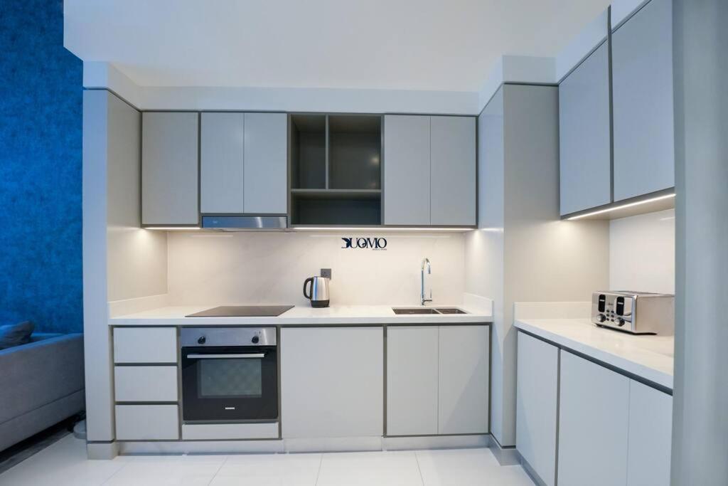 Holiday home Myduomo- 2br Beachfront Access - Palm Jumeirah- 405s