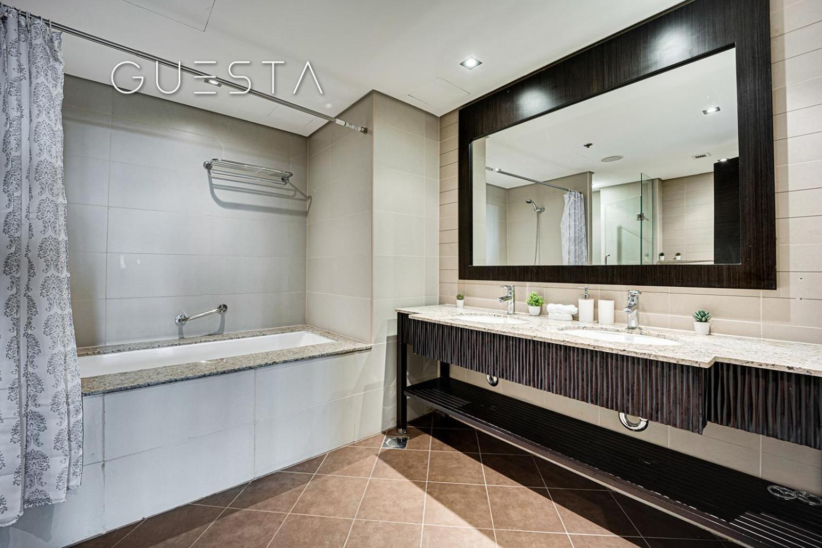 Royal Amwaj Apartments, Palm Jumeirah, Free And Pool Access Dubai