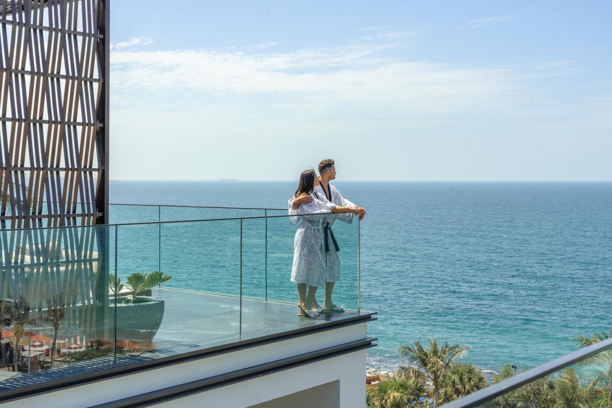 Banyan Tree At Bluewaters 5*