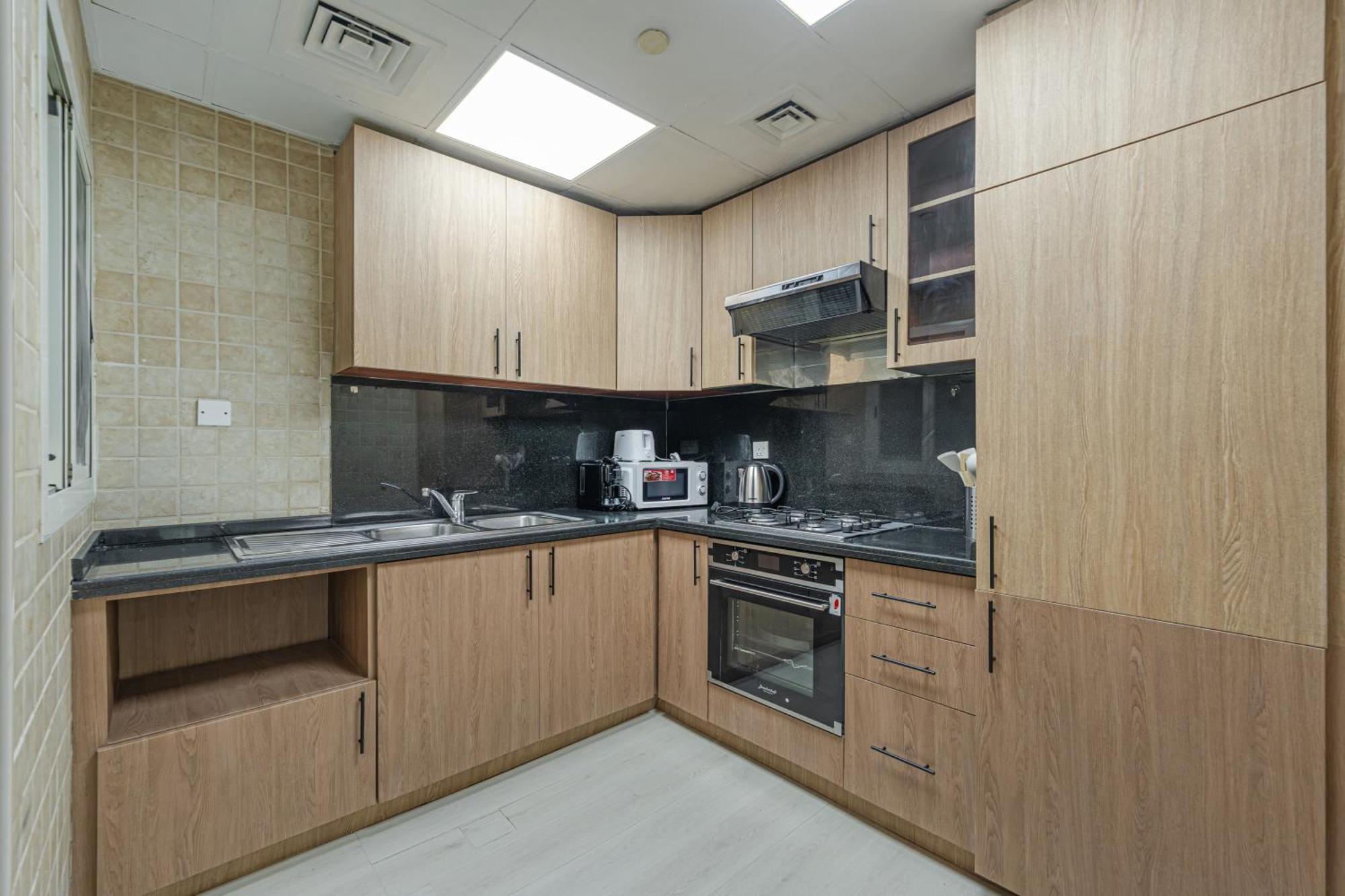 Apartment Savis Homes- Modern & Stylish Marina View Dubai
