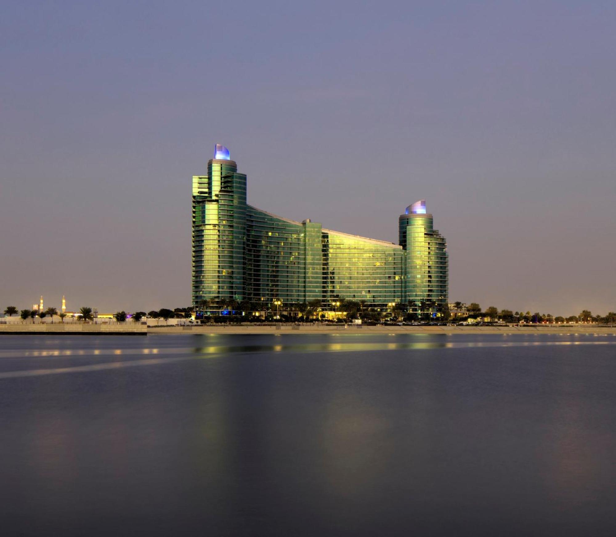Intercontinental Festival City By Ihg Apart Otel Dubai