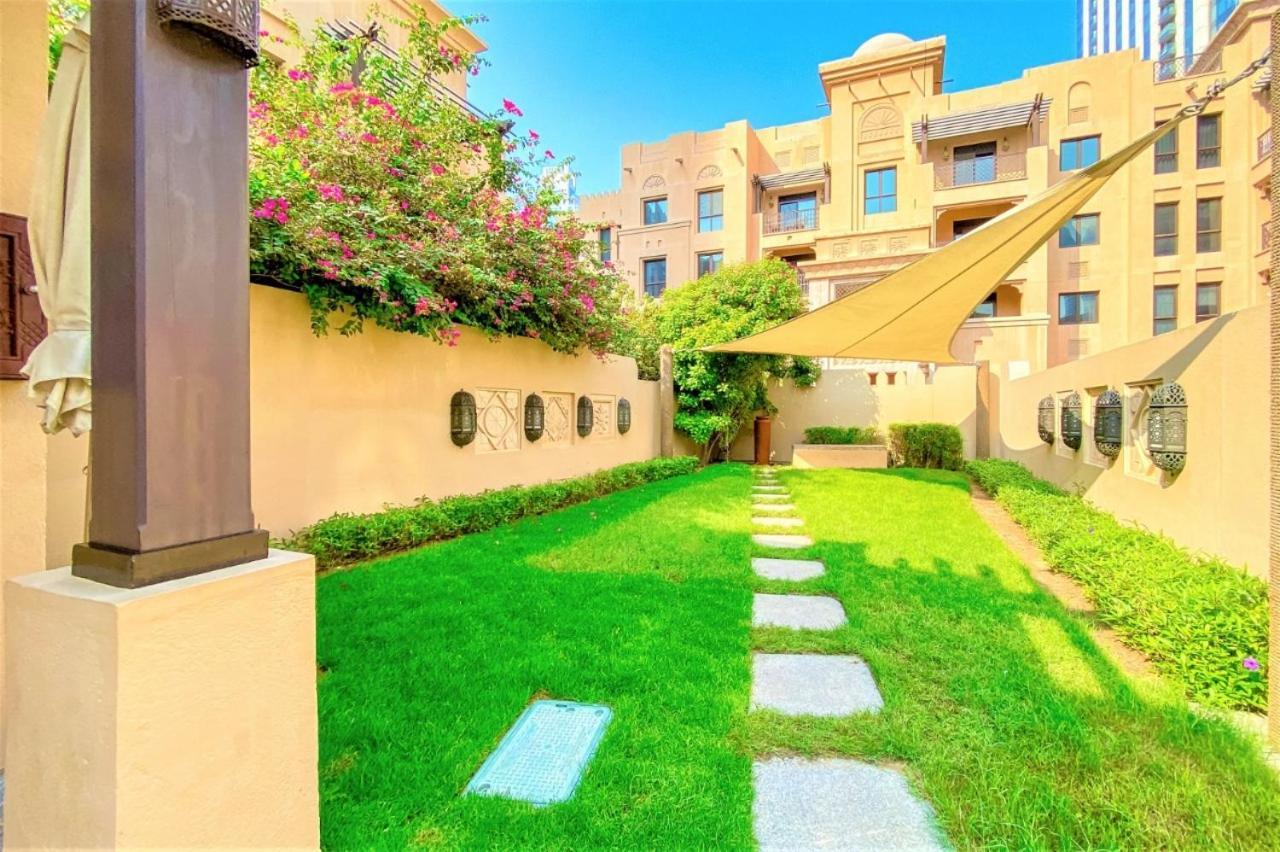 Apartment Stunning & Authentic With Balcony Downtown *