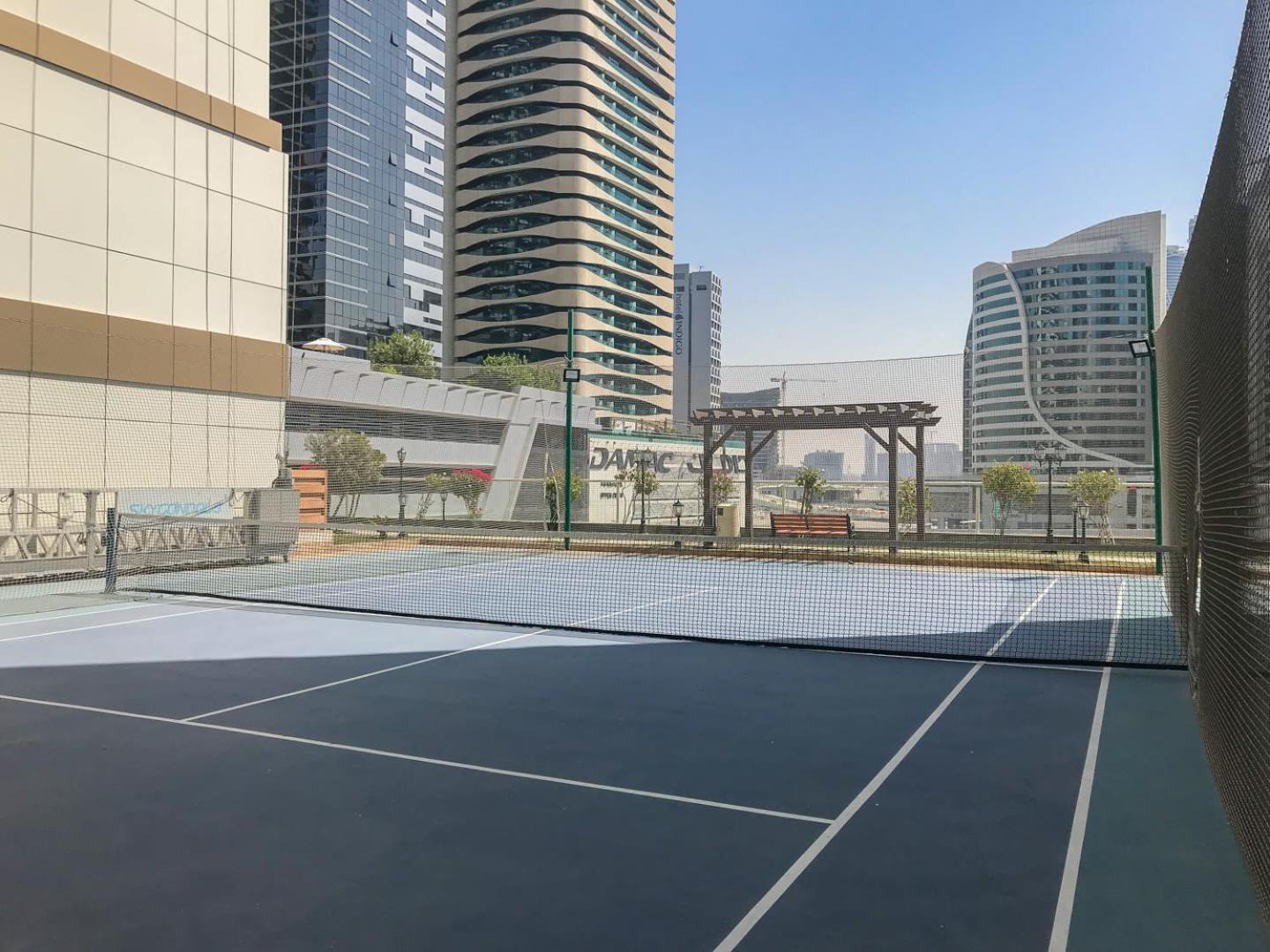 Frank Porter - Mon Reve Apartamento Dubai