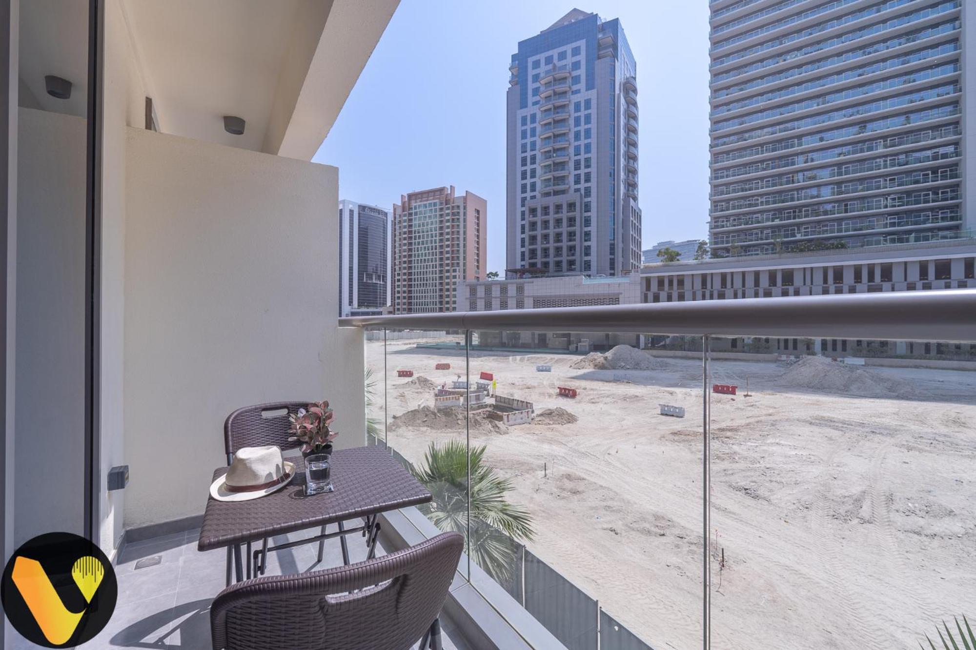Apartment Vogue Sterling East Near Mall & Burj Khalifa *