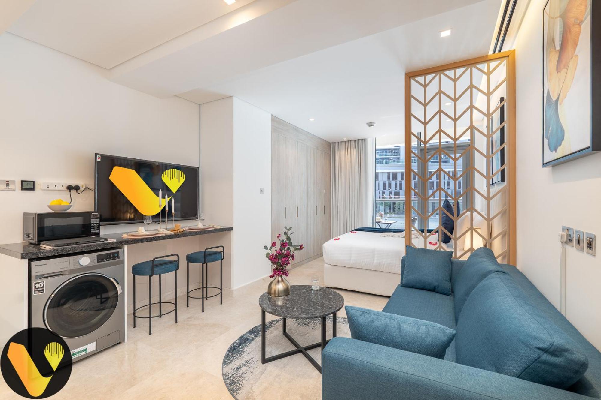 Vogue Sterling East Near Mall & Burj Khalifa Dubai