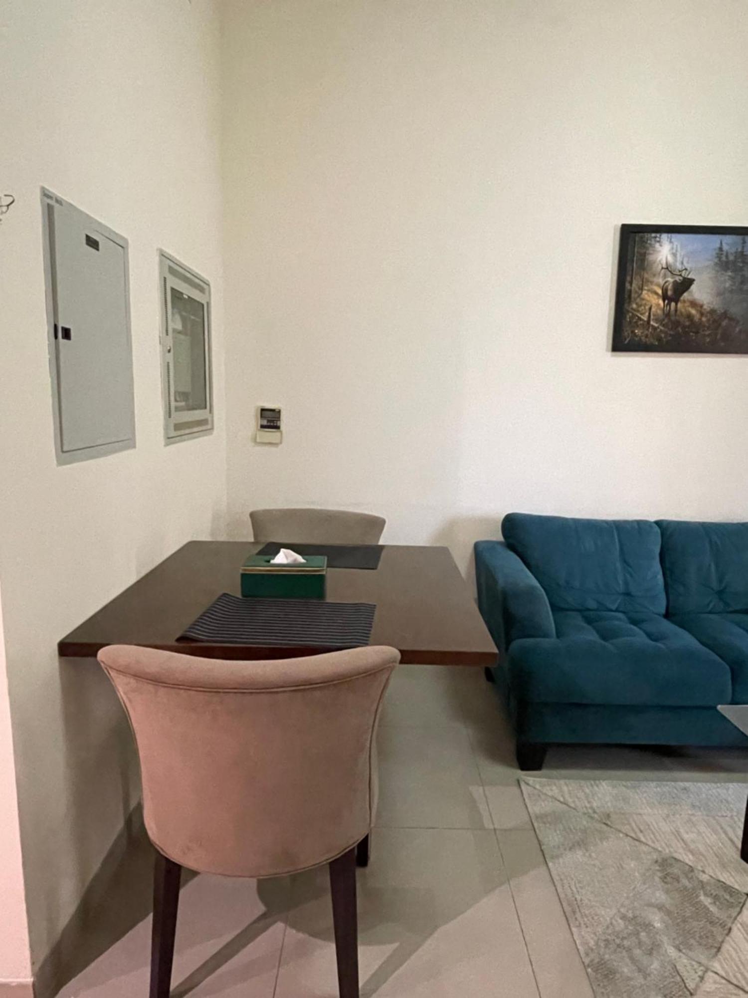 Homes2retreat - In Lincoln Park Sheffield *