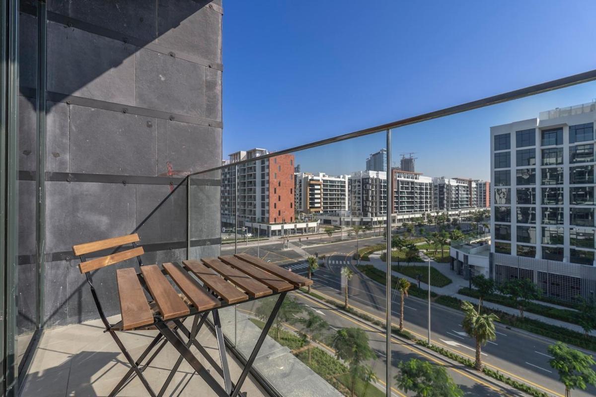 Lovable Studio With Street View At Azizi Riviera In Meydan One Dubai