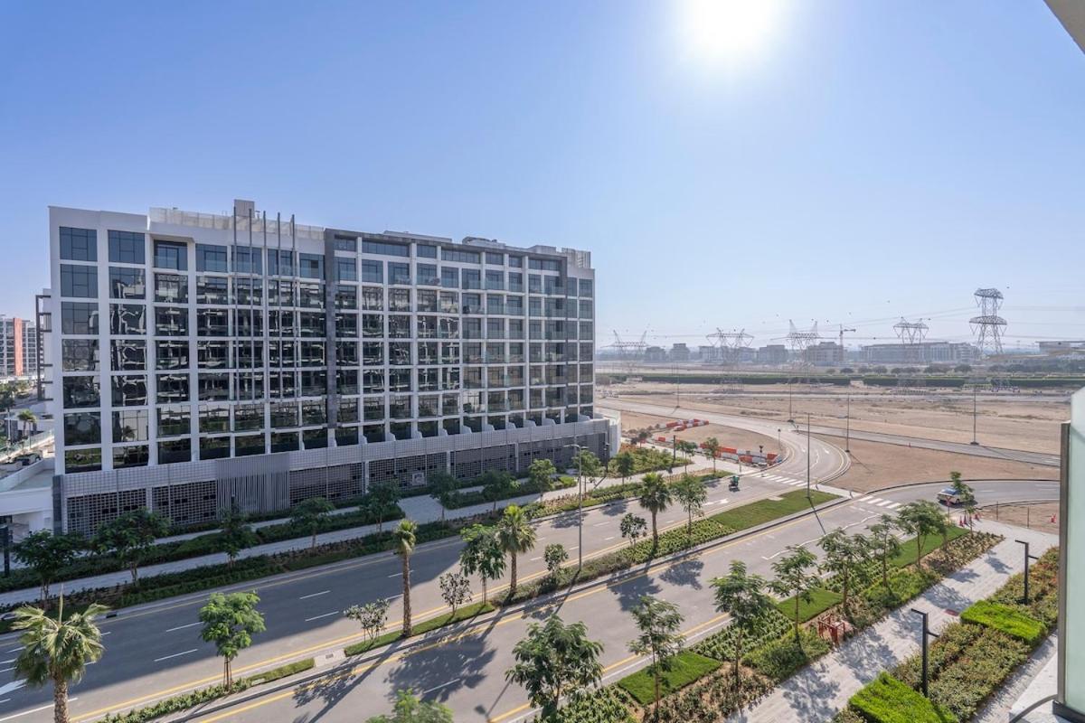 Lovable Studio With Street View At Azizi Riviera In Meydan One Dubai