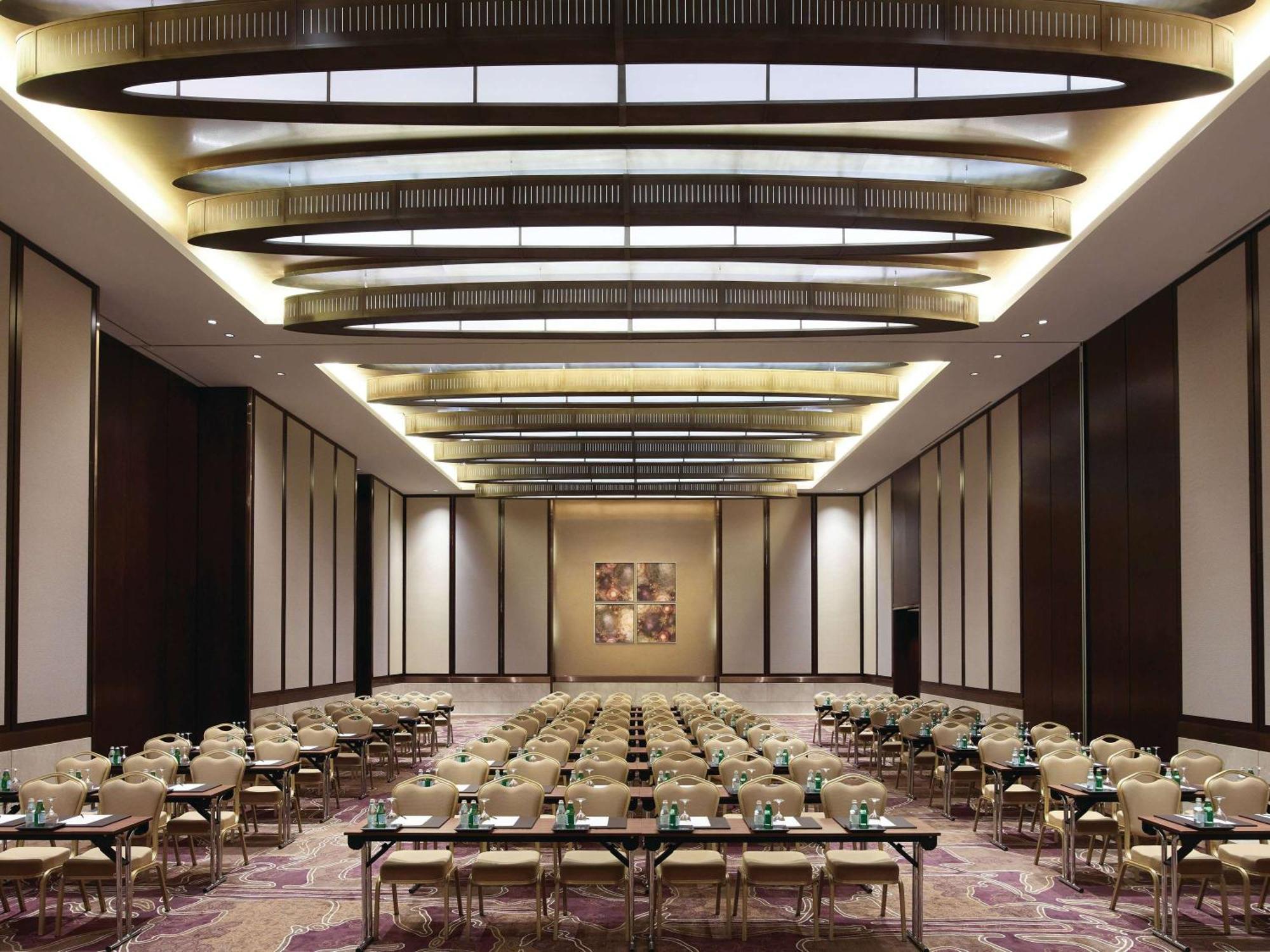 Swissotel Living Al Ghurair - Deira & Creek -