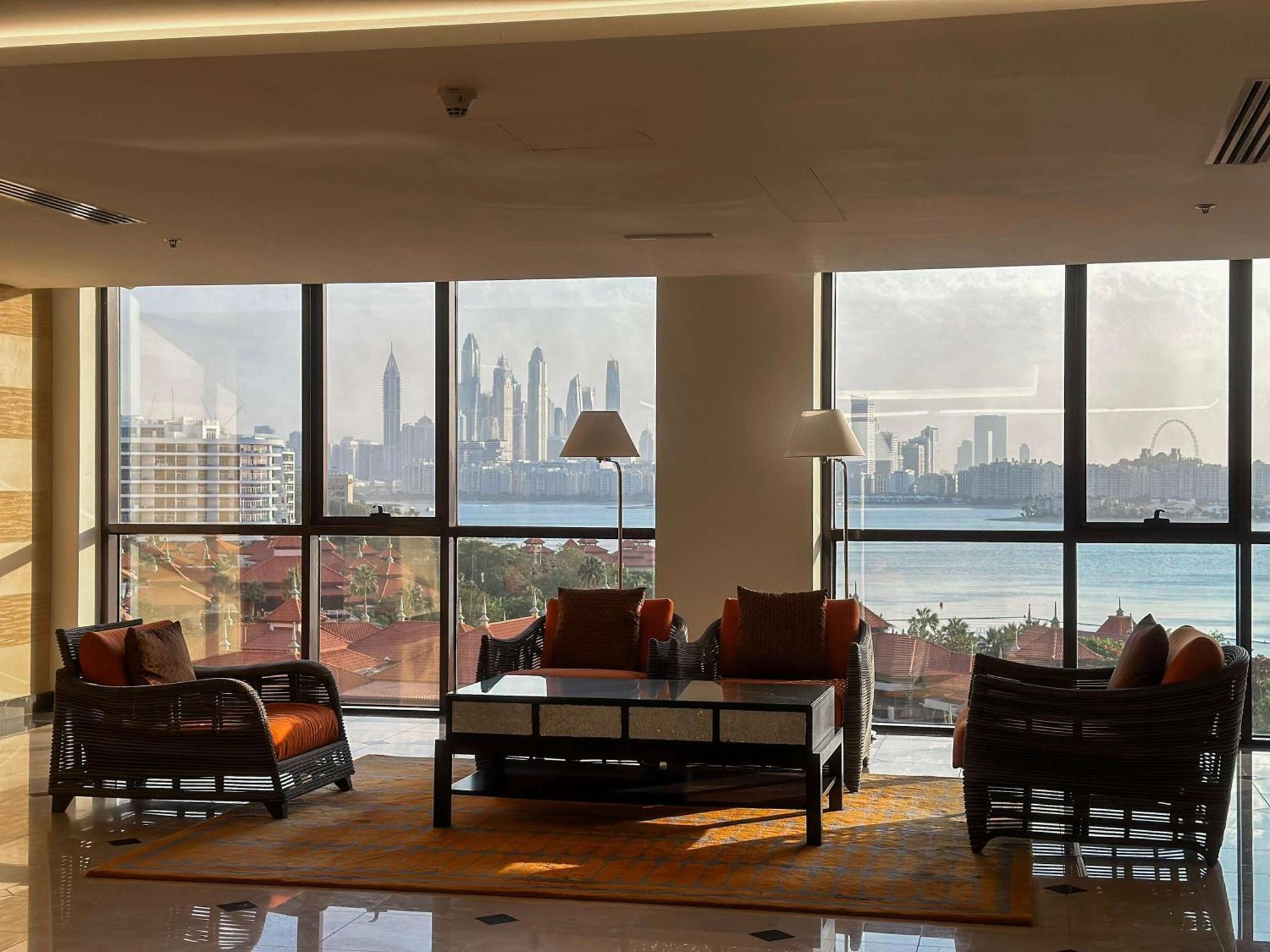 Spacious 1br At 5 Star Dubai