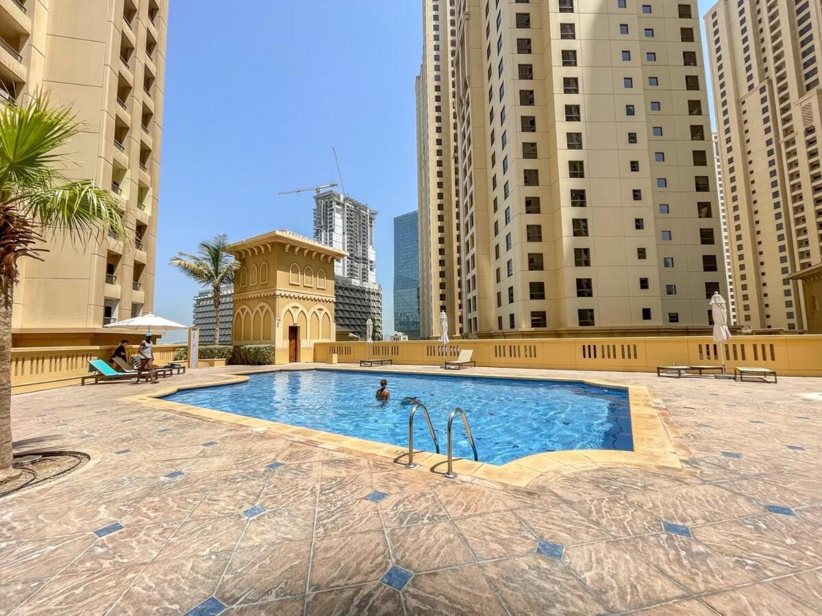 Stylish Pad Right By The Beach Ferienhaus Dubai
