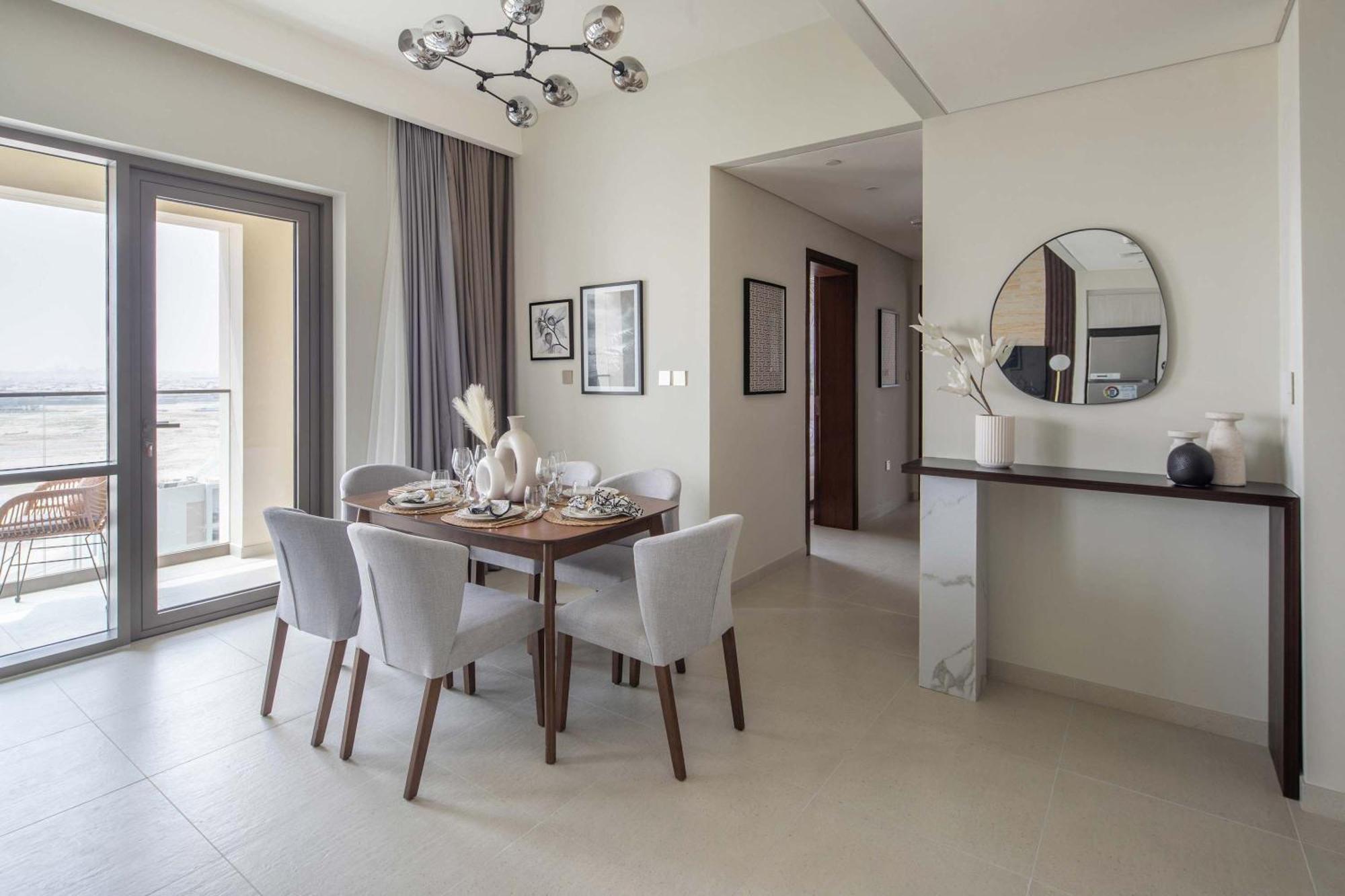 Frank Porter - Vida Creek Apartment