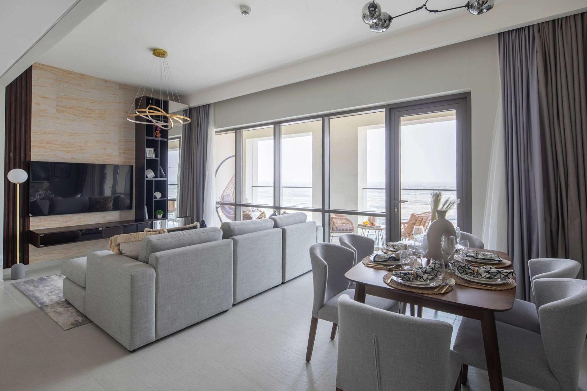 Frank Porter - Vida Creek Apartment
