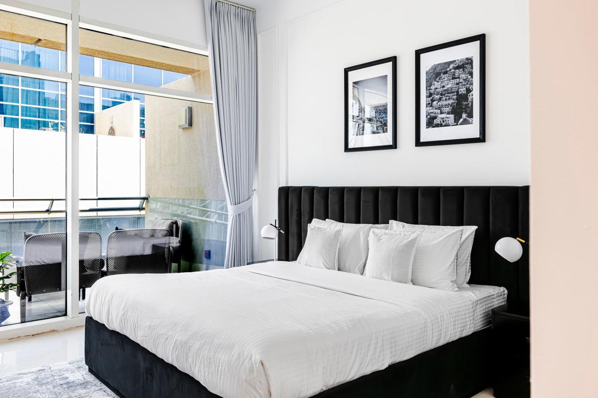2br View Bay Square B13 Apartment *