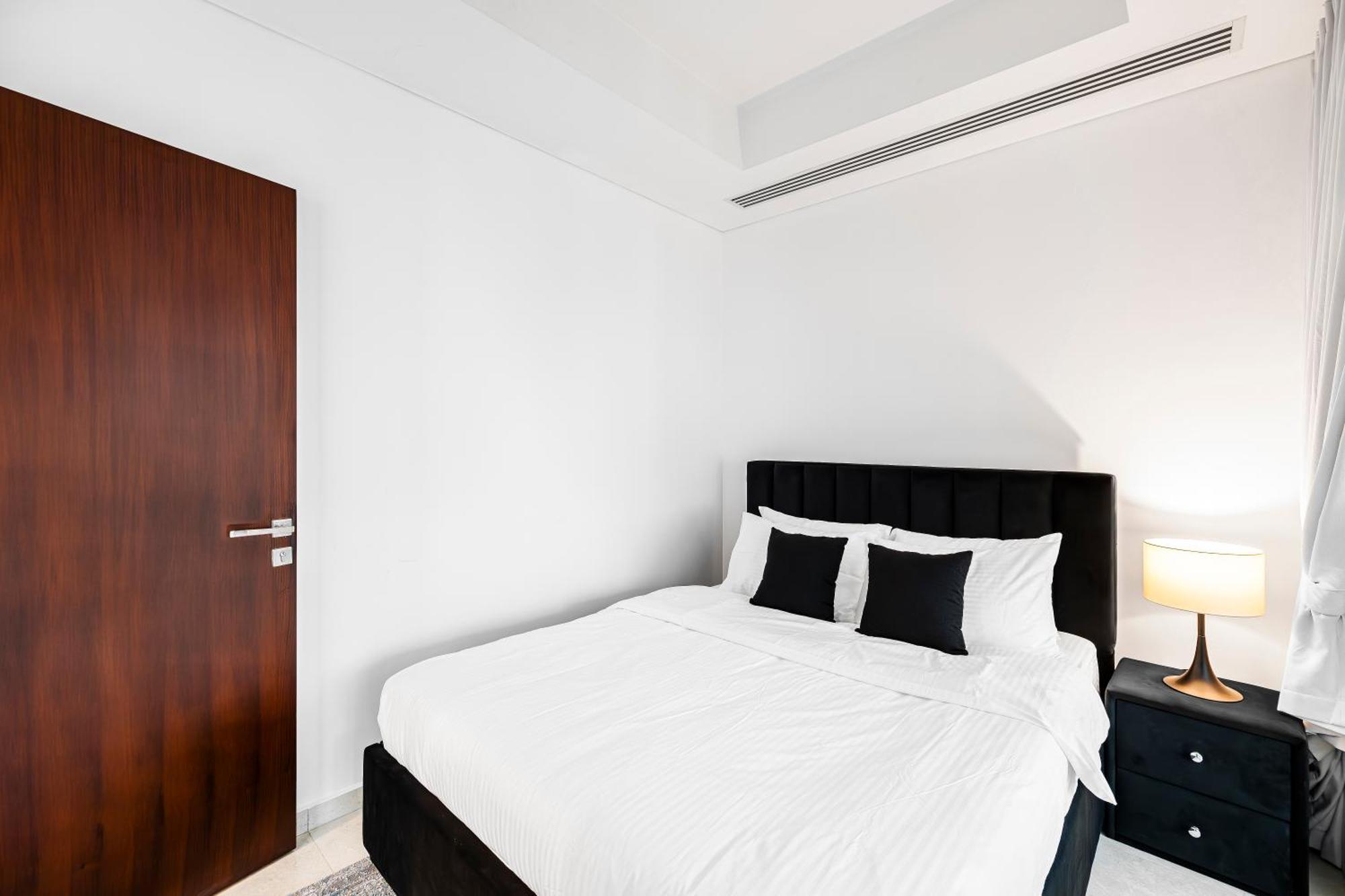 2br View Bay Square B13 Apartment Dubai
