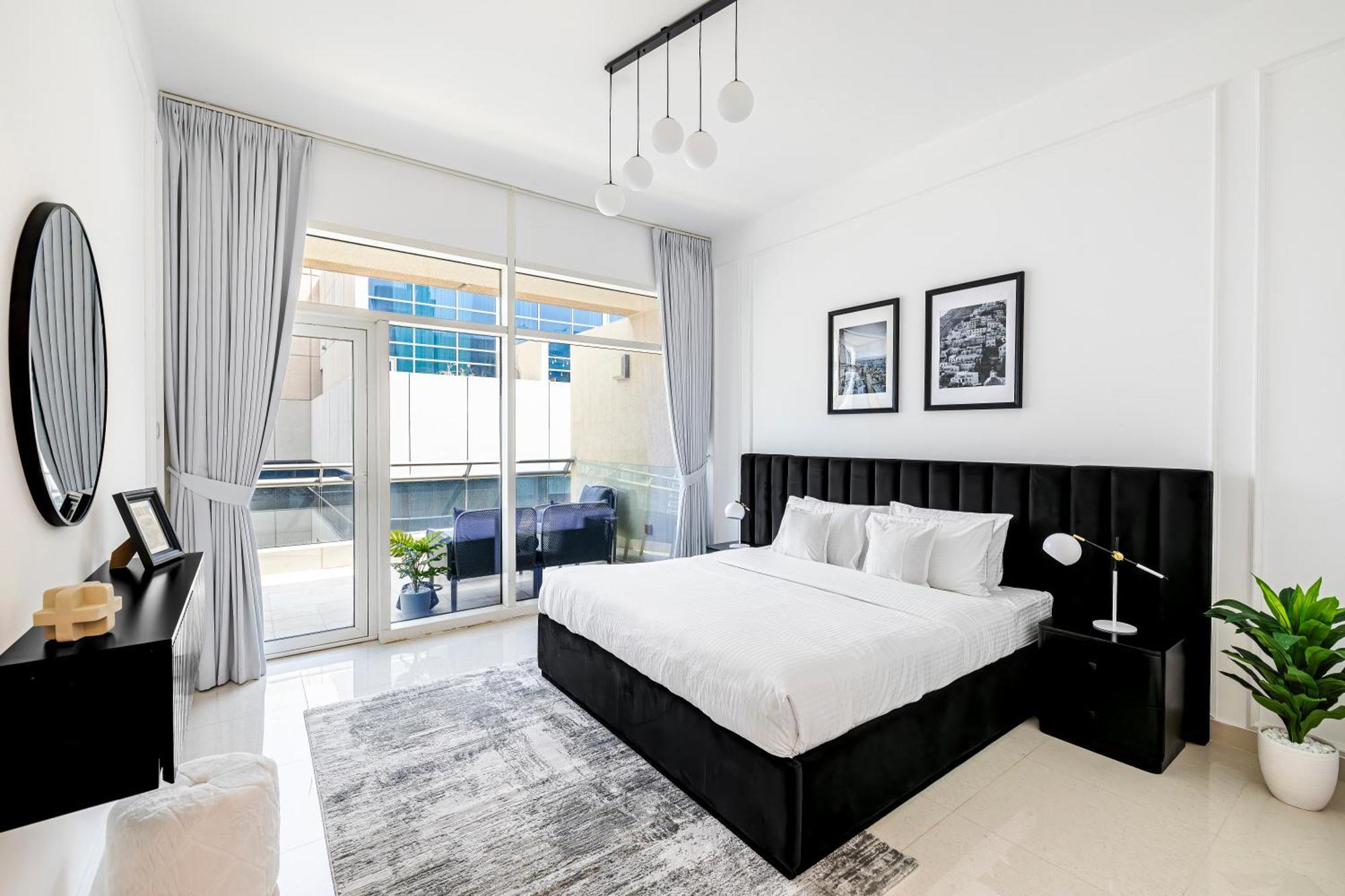 2br View Bay Square B13 * Dubai