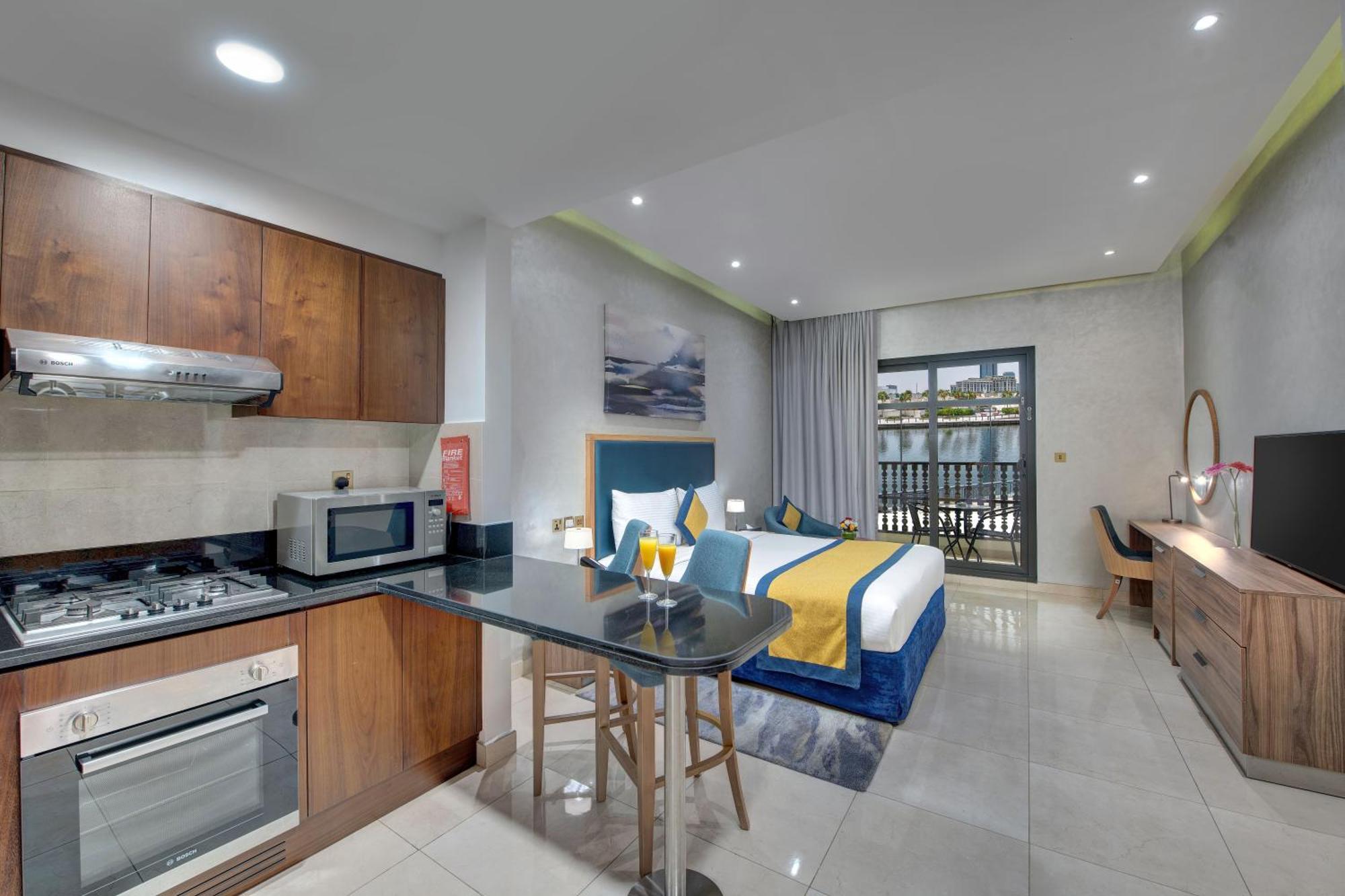 Suha Creek Apartment, Waterfront Jaddaf, 4* Dubai