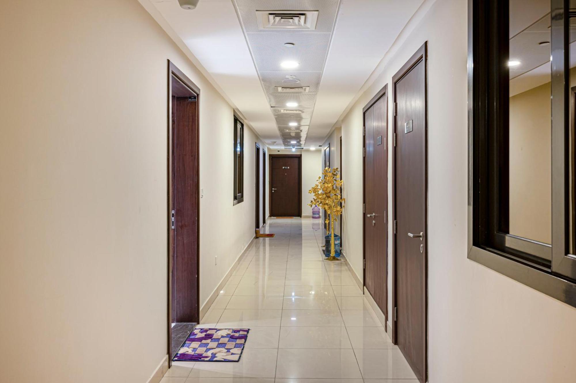 Cozy And Contemporary In Dubailand Daire Dubai