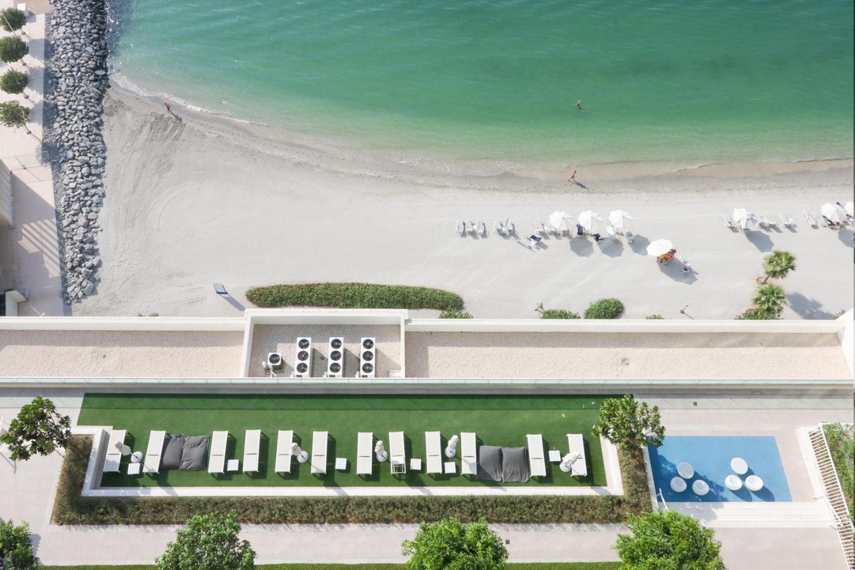 Livbnb - 2b With Sea View Emaar Beachfront *