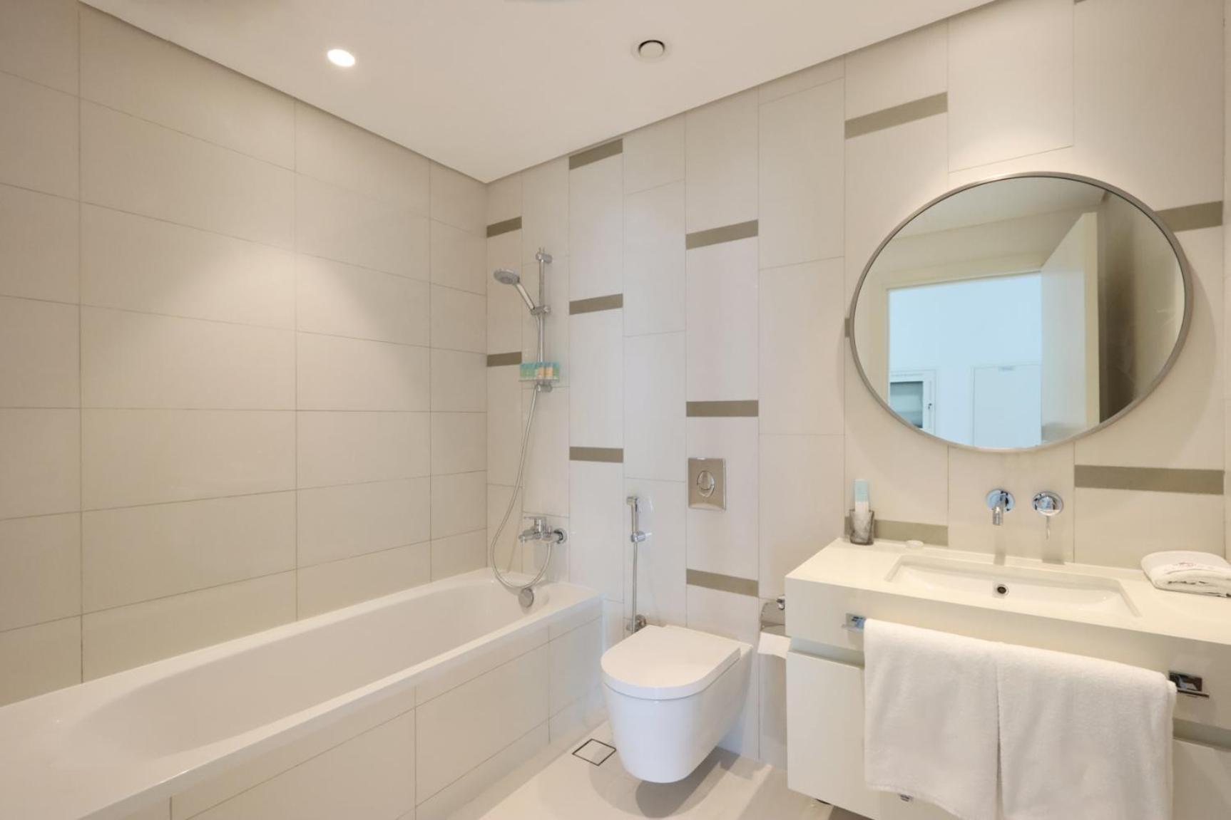 Livbnb - 2b With Sea View Emaar Beachfront Apartment Dubai