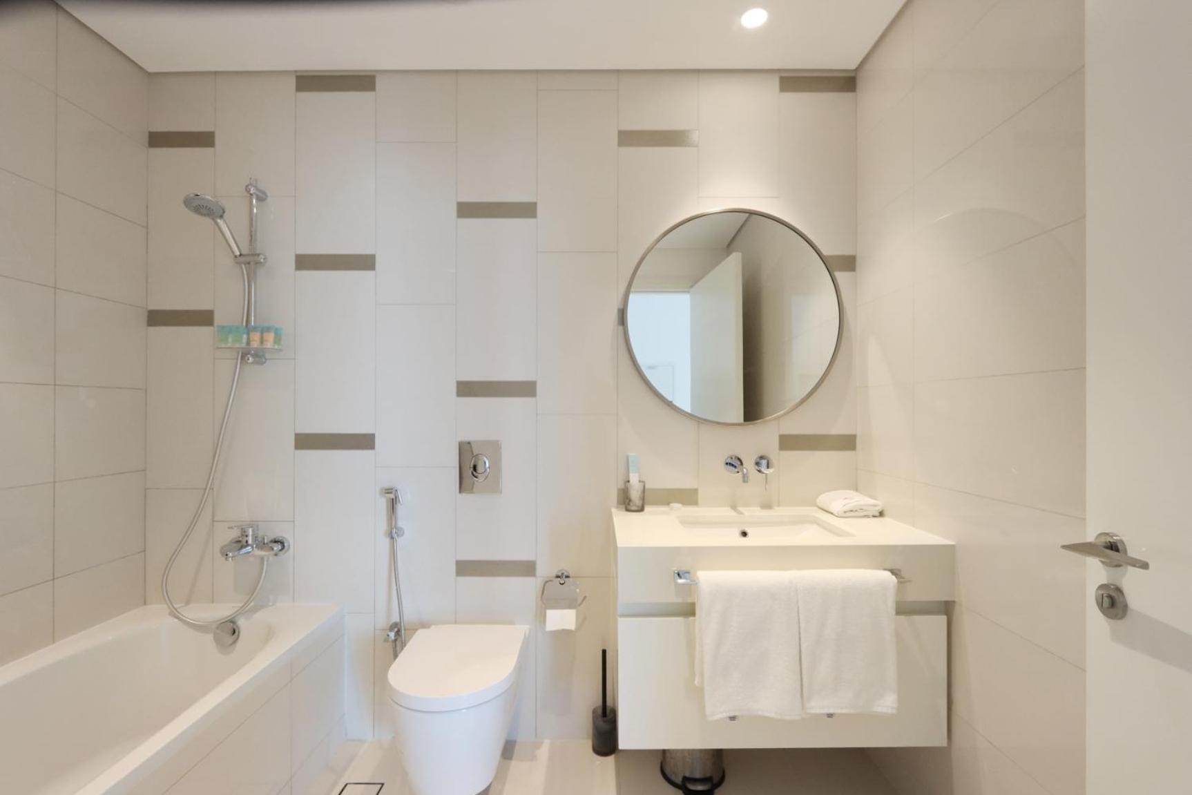 Livbnb - 2b With Sea View Emaar Beachfront *